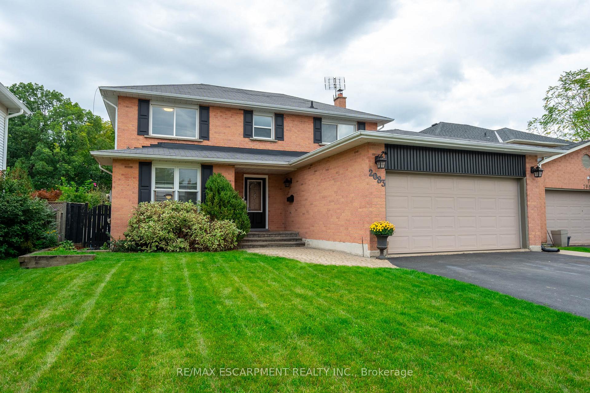 Front of 2083 Edgebank Court