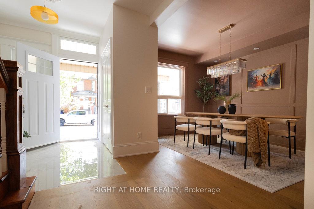 Photo 4 of 24 Strathcona Avenue S, Hamilton, Strathcona — HOMEH