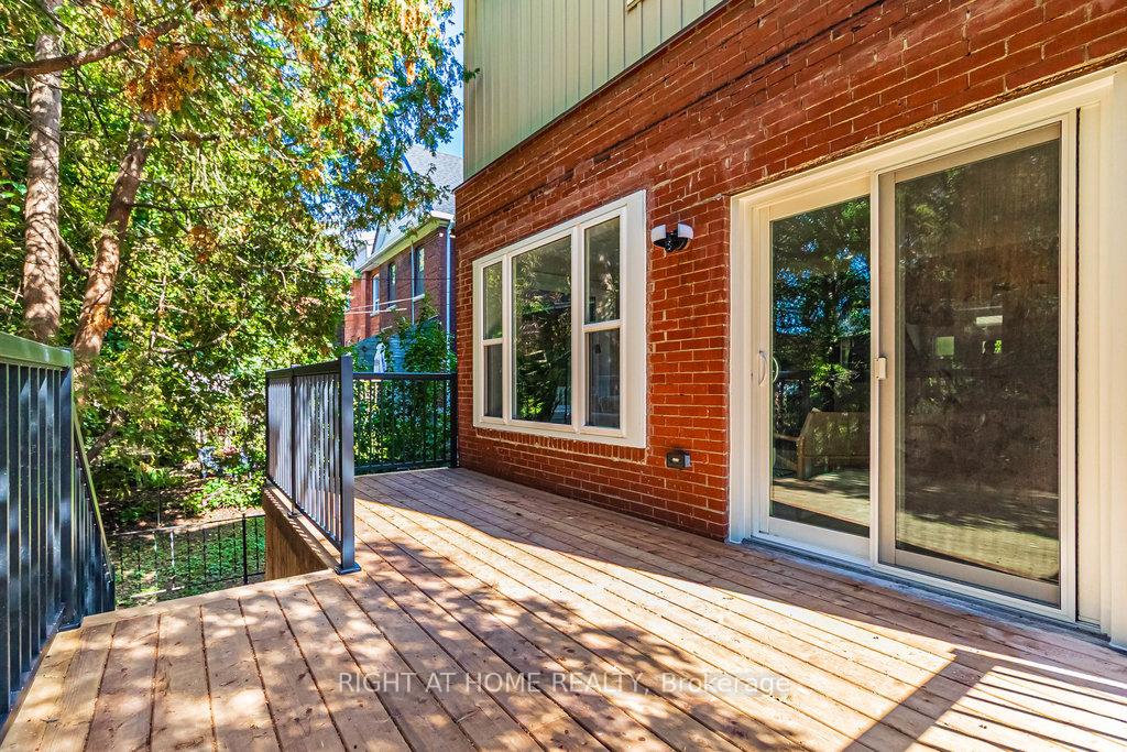 Photo 23 of 24 Strathcona Avenue S, Hamilton, Strathcona — HOMEH