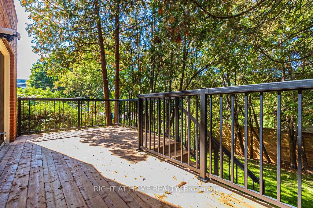 Photo 25 of 24 Strathcona Avenue S, Hamilton, Strathcona — HOMEH
