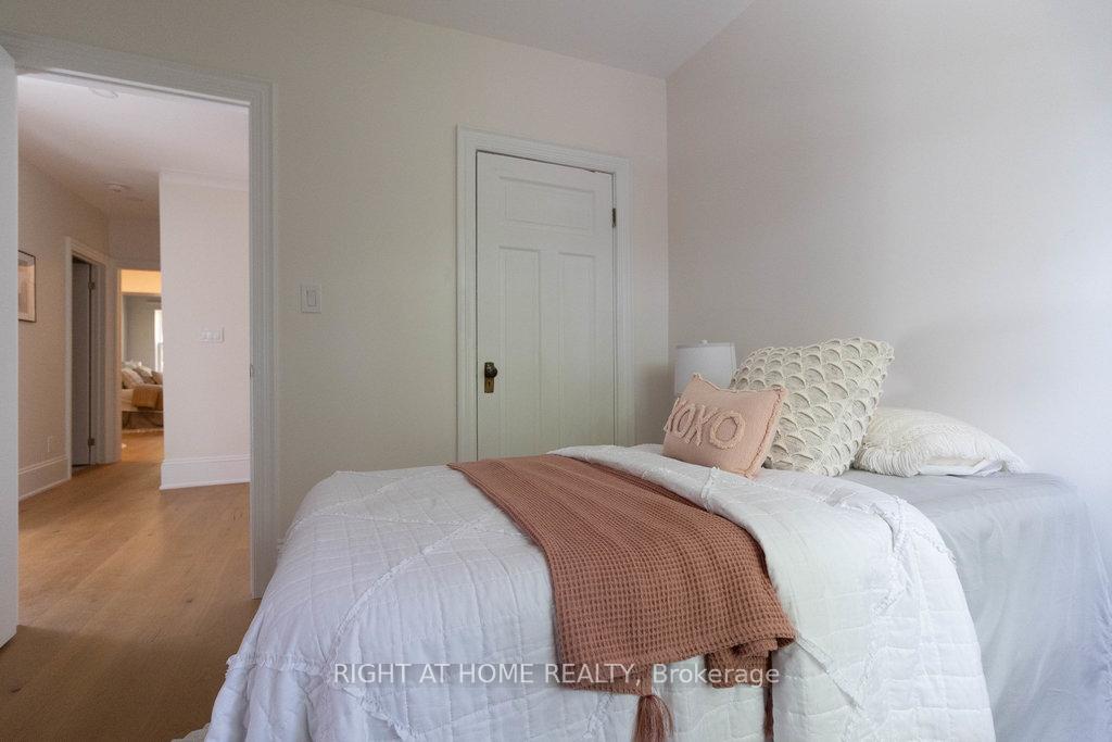 Photo 40 of 24 Strathcona Avenue S, Hamilton, Strathcona — HOMEH