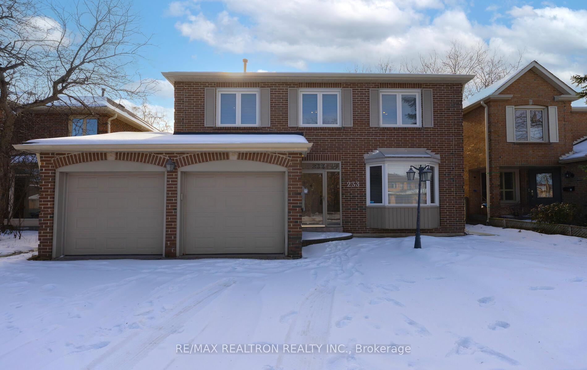 Photo 1 of 233 Spring Gate Boulevard, Vaughan, Crestwood-Springfarm-Yorkhill — HOMEH