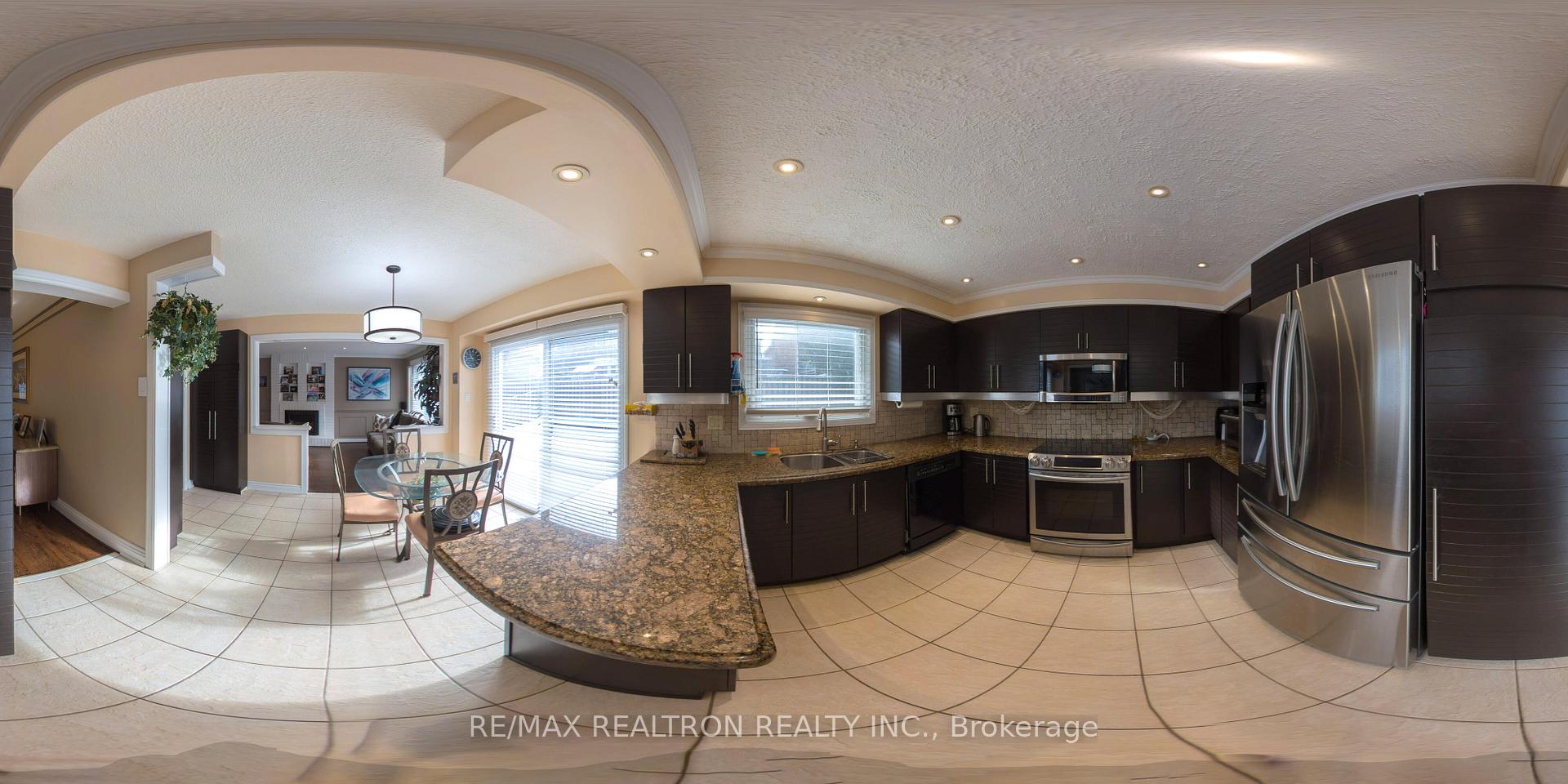 Photo 39 of 233 Spring Gate Boulevard, Vaughan, Crestwood-Springfarm-Yorkhill — HOMEH