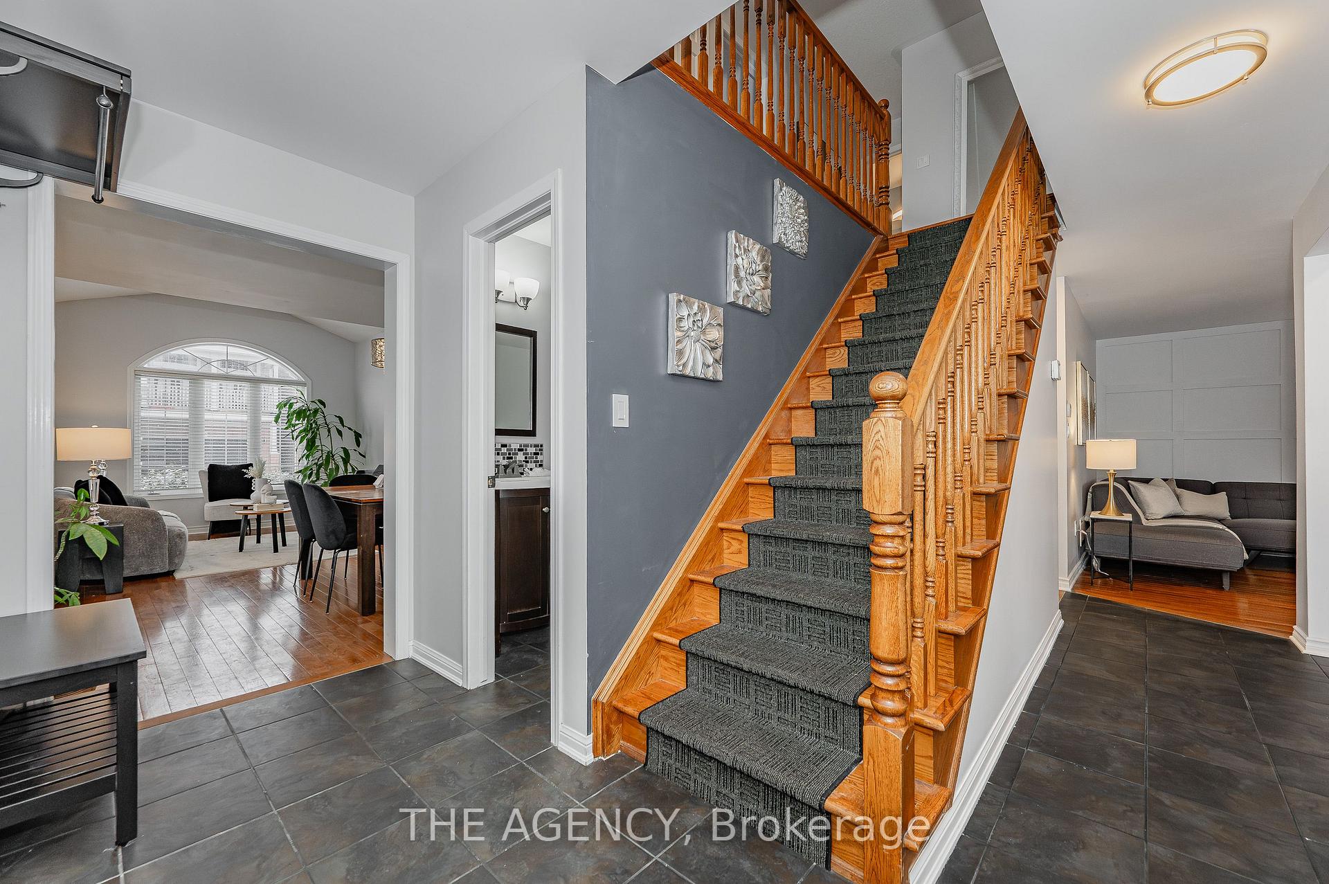 Photo 5 of 3247 Steeplechase Drive, Burlington, Alton — HOMEH