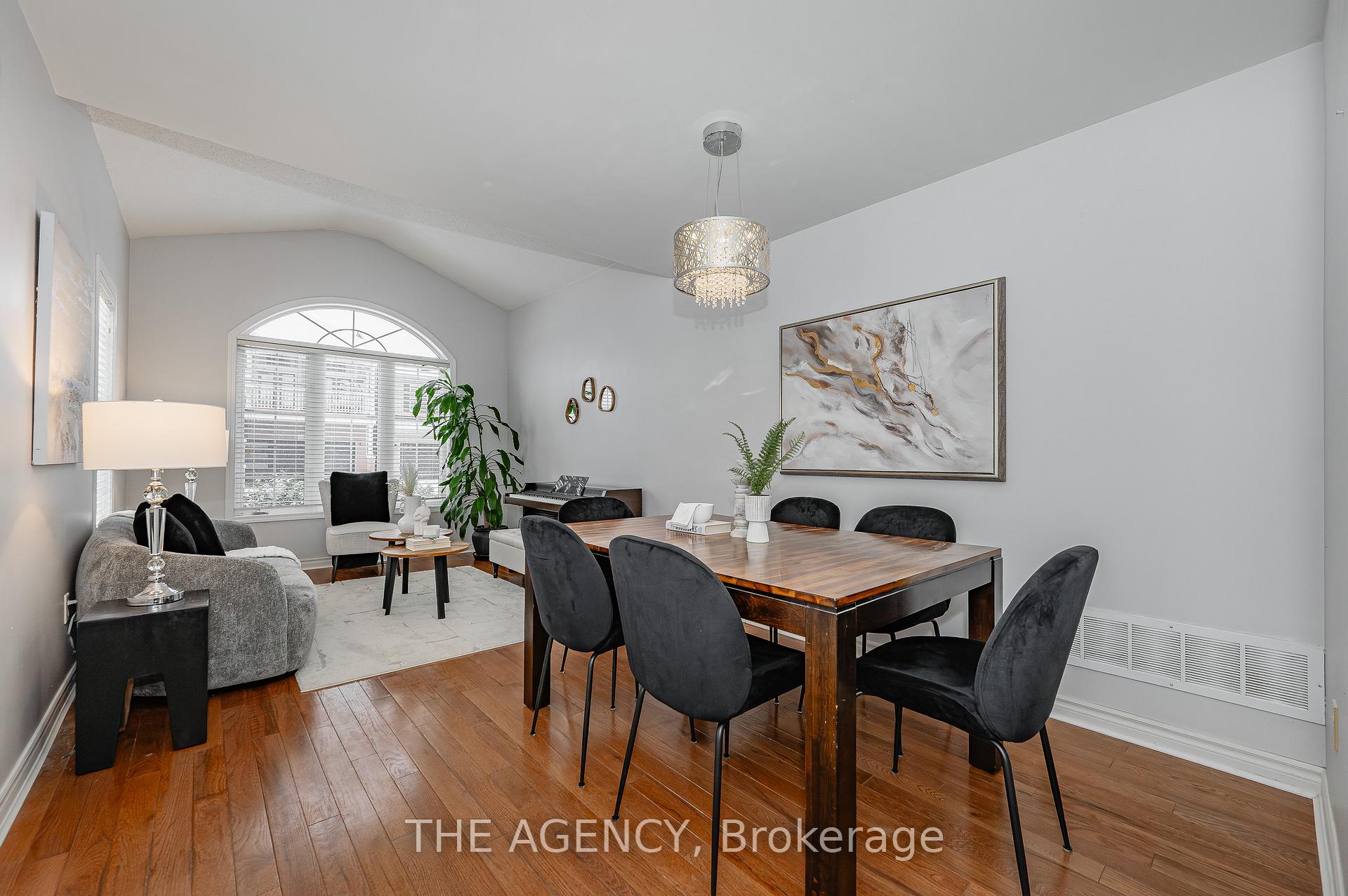 Photo 6 of 3247 Steeplechase Drive, Burlington, Alton — HOMEH