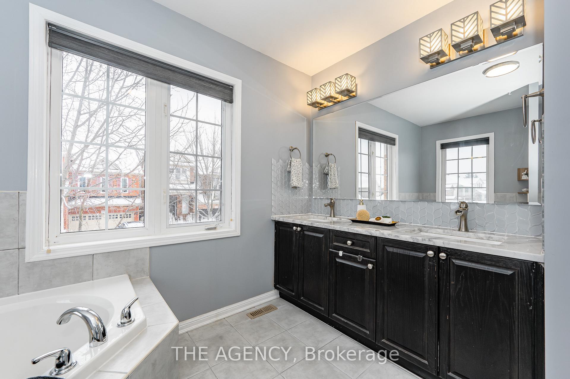 Photo 24 of 3247 Steeplechase Drive, Burlington, Alton — HOMEH