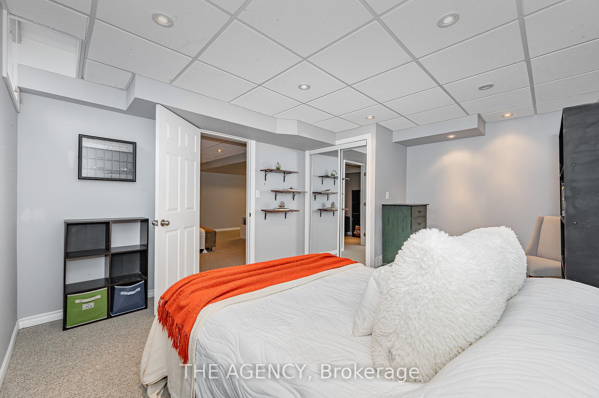 Photo 33 of 3247 Steeplechase Drive, Burlington, Alton — HOMEH