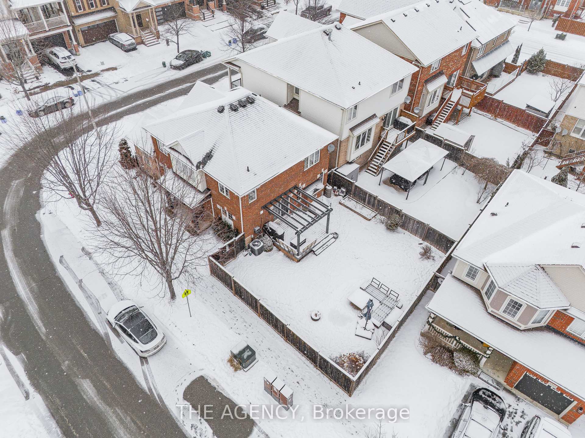 Photo 38 of 3247 Steeplechase Drive, Burlington, Alton — HOMEH