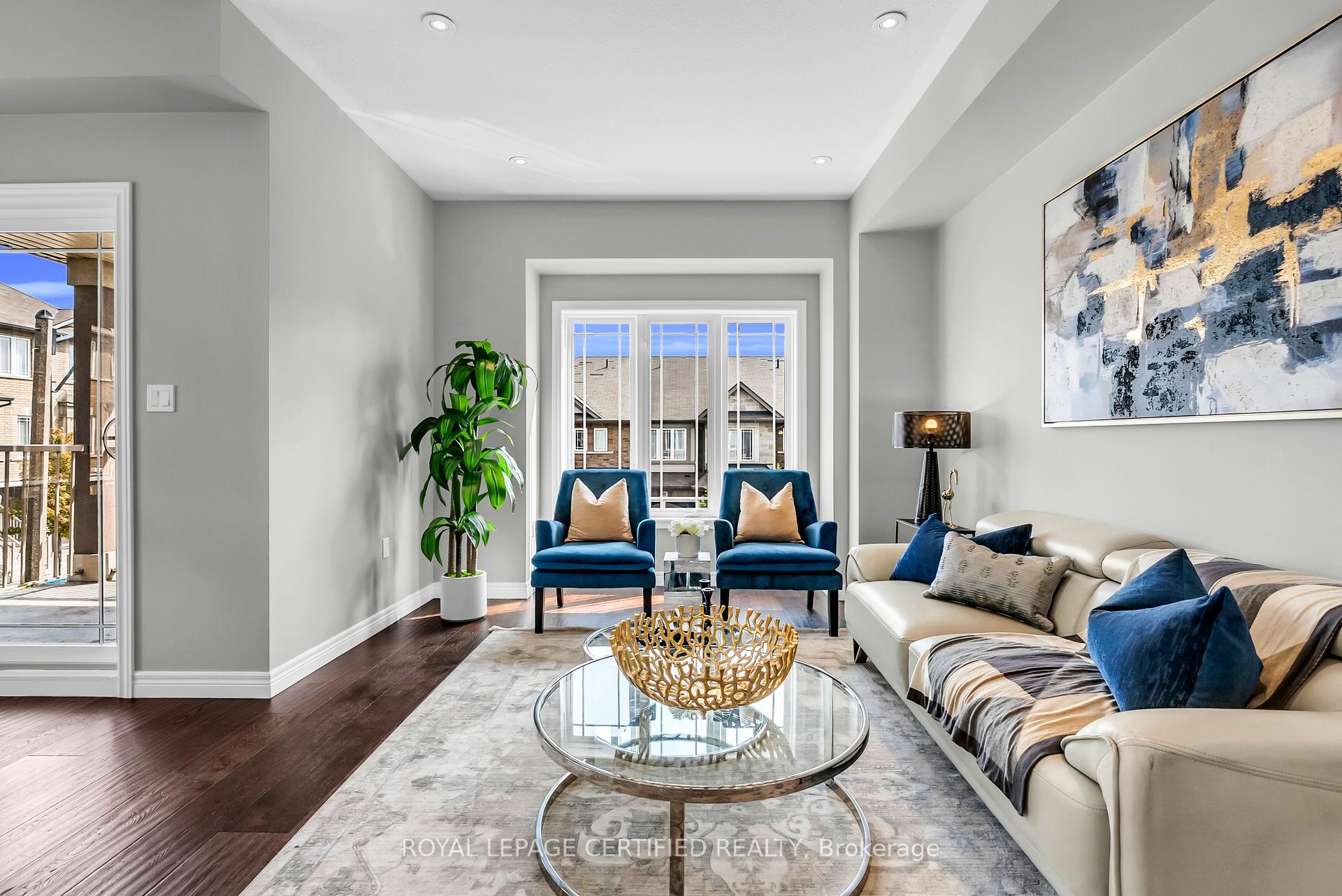 Photo 11 of 89 Bloom Crescent, Hamilton, Stoney Creek — HOMEH