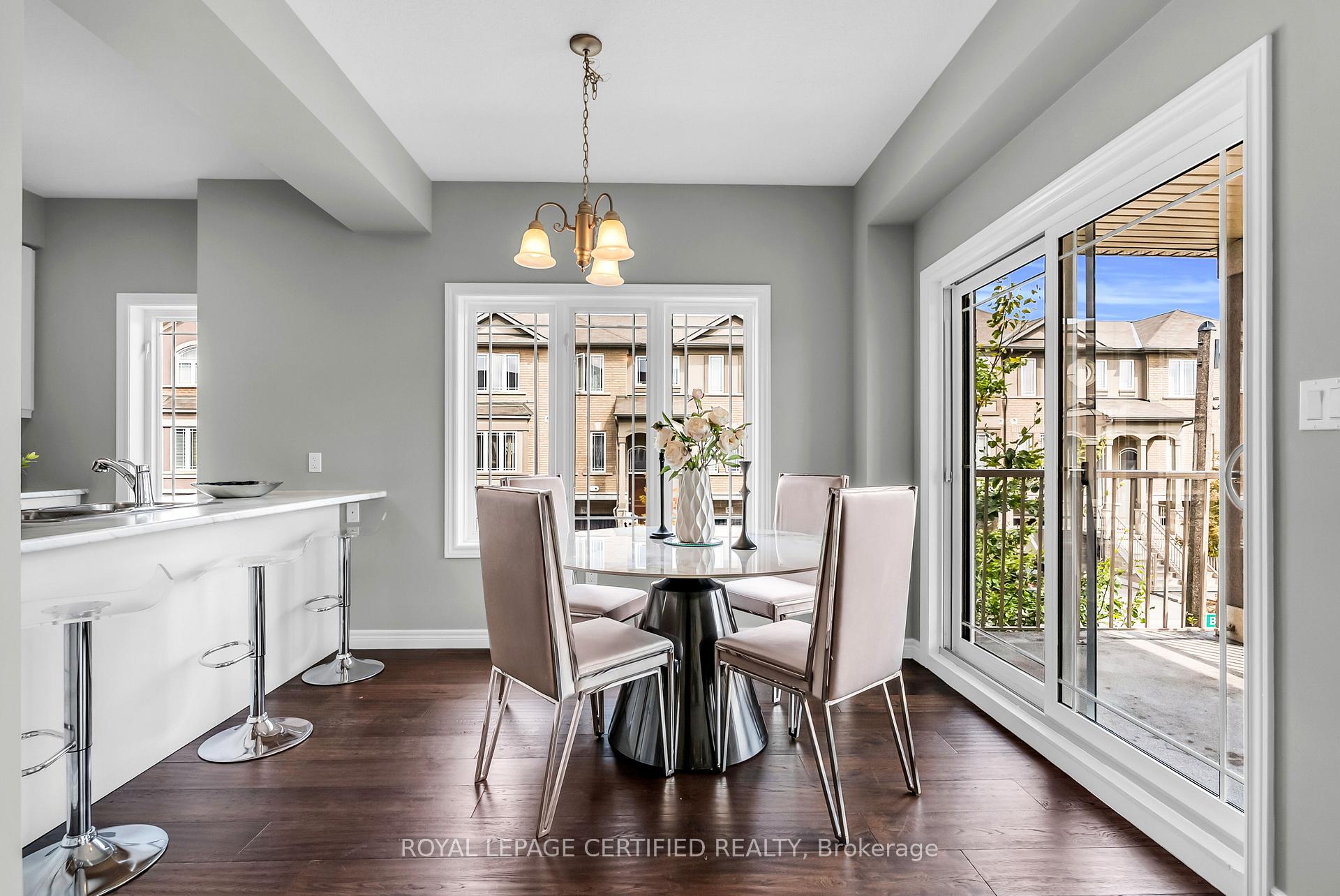 Photo 14 of 89 Bloom Crescent, Hamilton, Stoney Creek — HOMEH