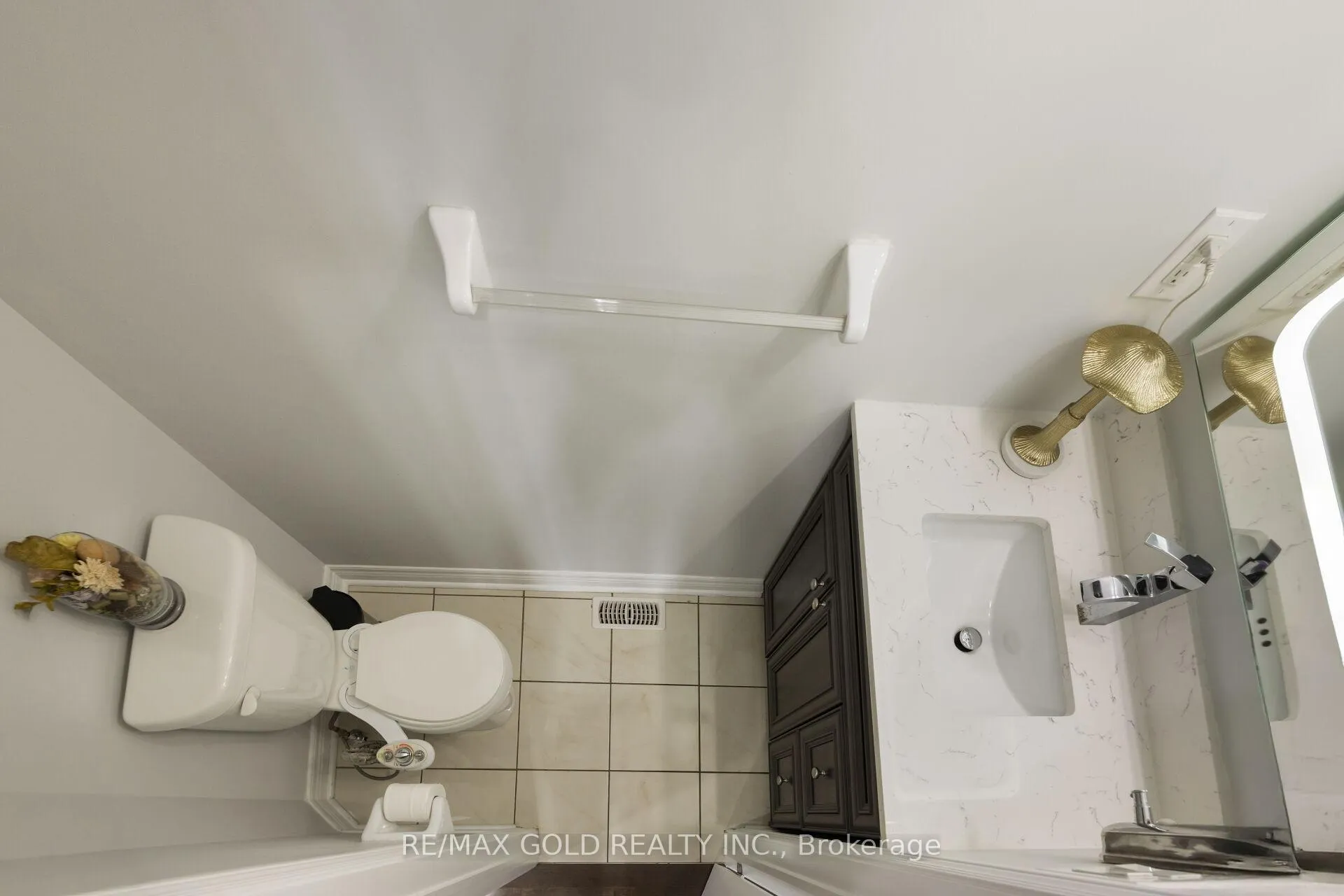 Photo 31 of 294 Elbern Markell Drive, Brampton, Credit Valley — HOMEH