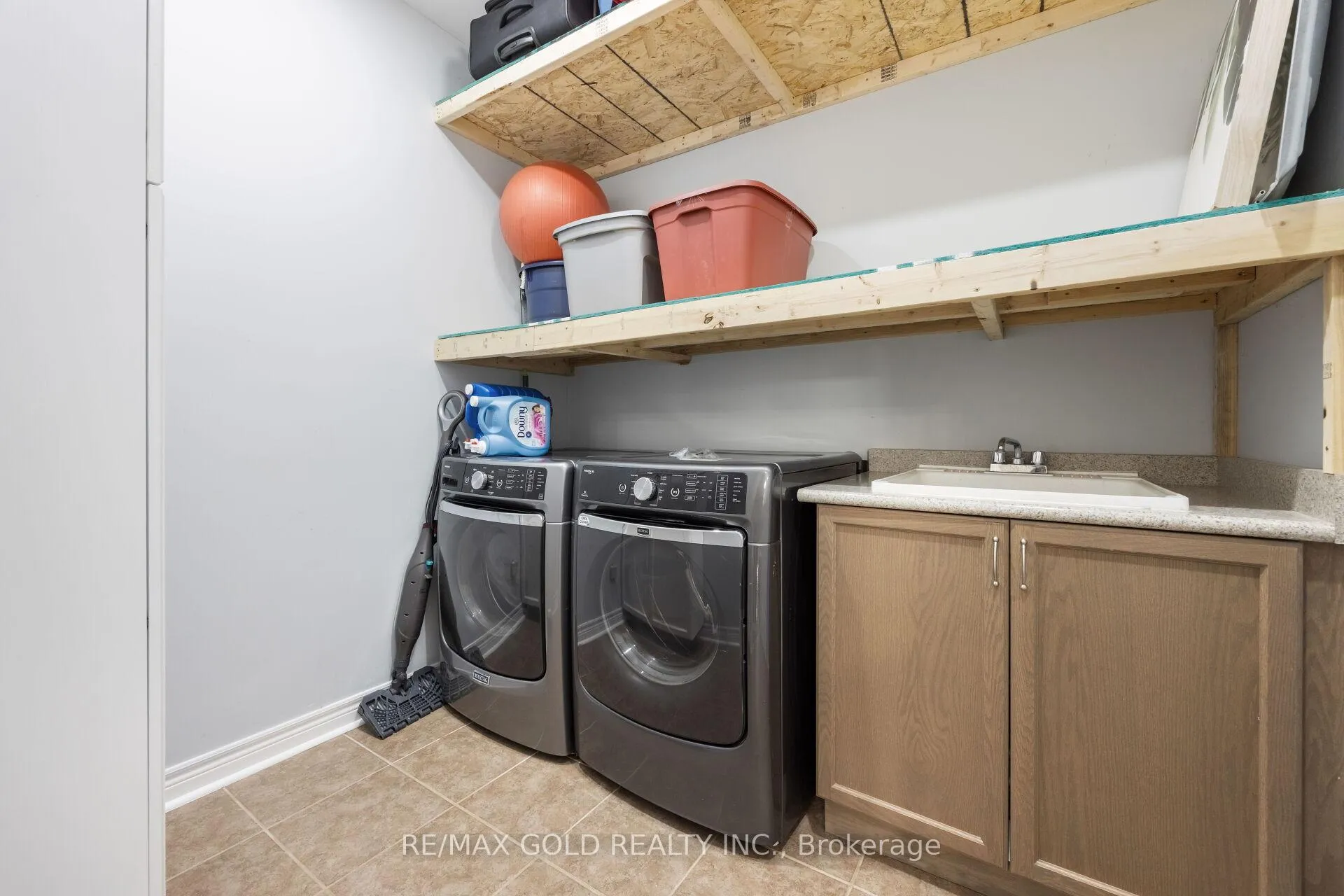 Photo 54 of 294 Elbern Markell Drive, Brampton, Credit Valley — HOMEH