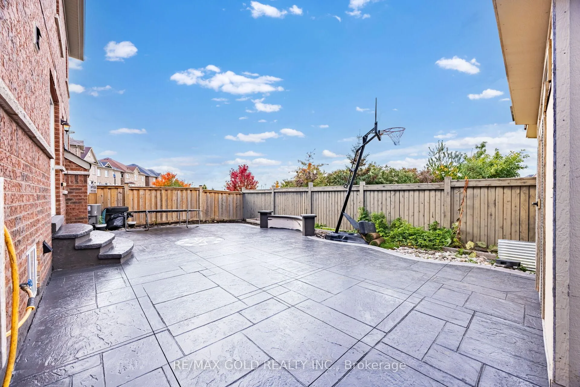 Photo 74 of 294 Elbern Markell Drive, Brampton, Credit Valley — HOMEH