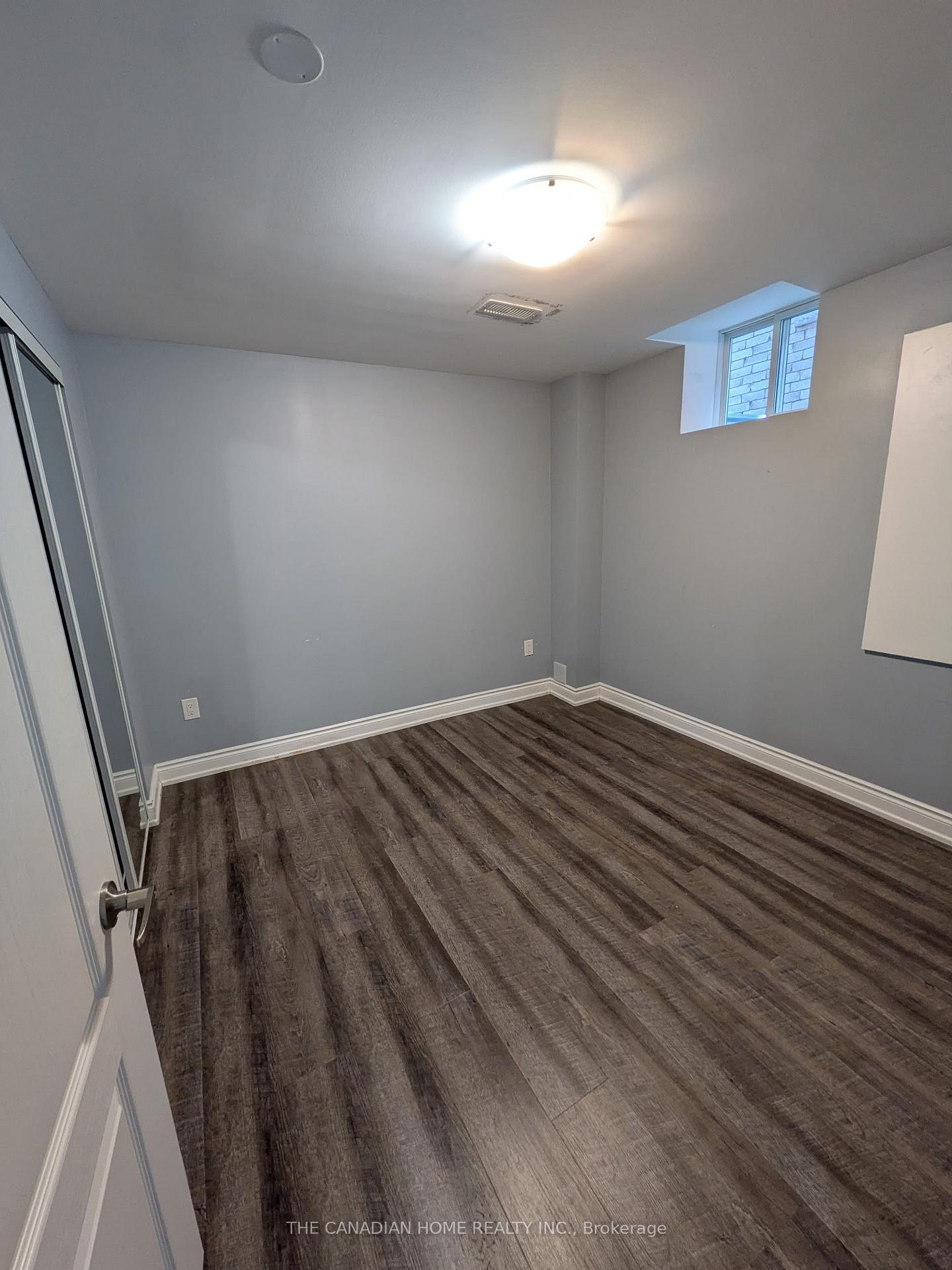 Photo 4 of 13 Yardley Crescent, Brampton, Northwest Brampton — HOMEH