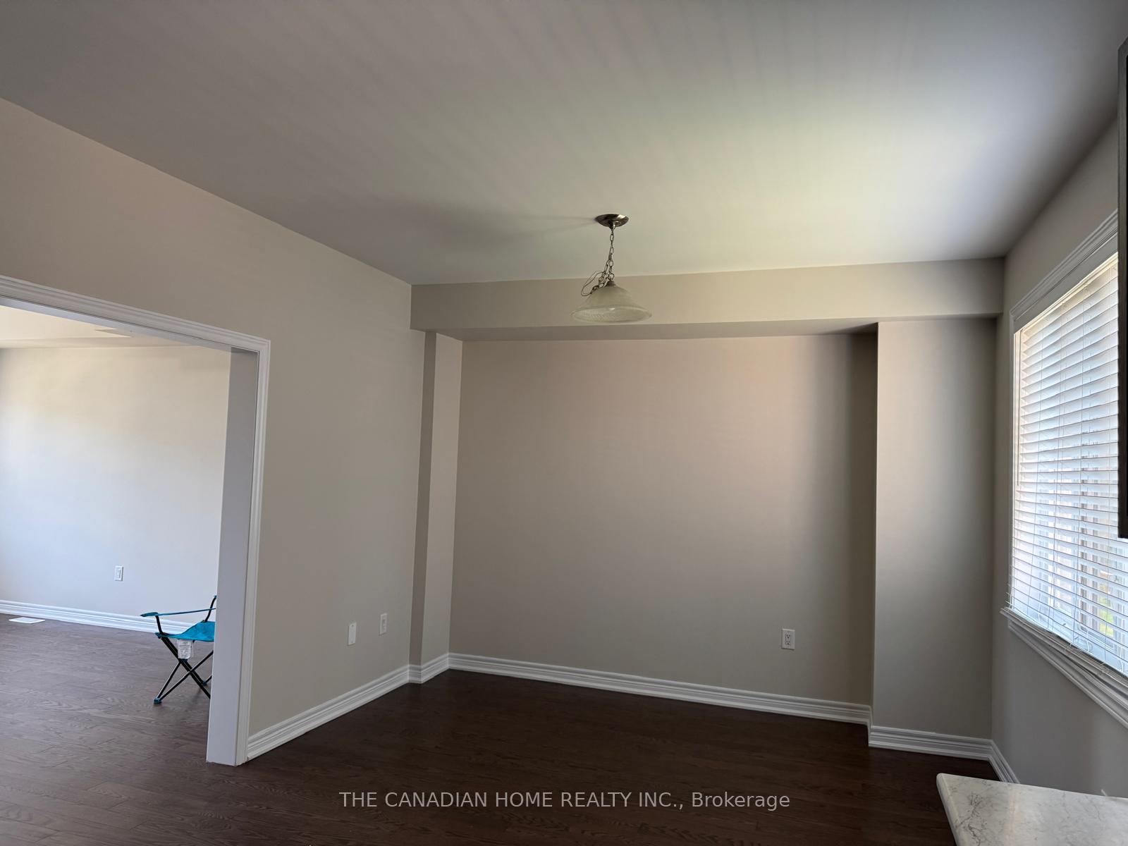 Photo 10 of 54 Hashmi Place, Brampton, Credit Valley — HOMEH