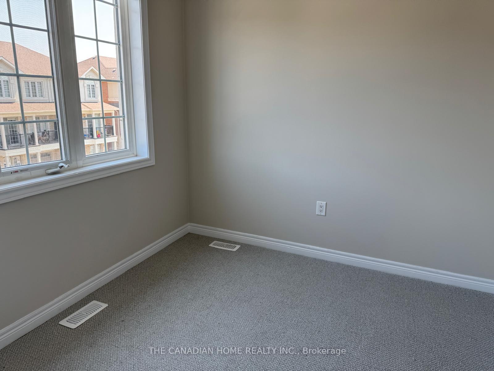Photo 15 of 54 Hashmi Place, Brampton, Credit Valley — HOMEH