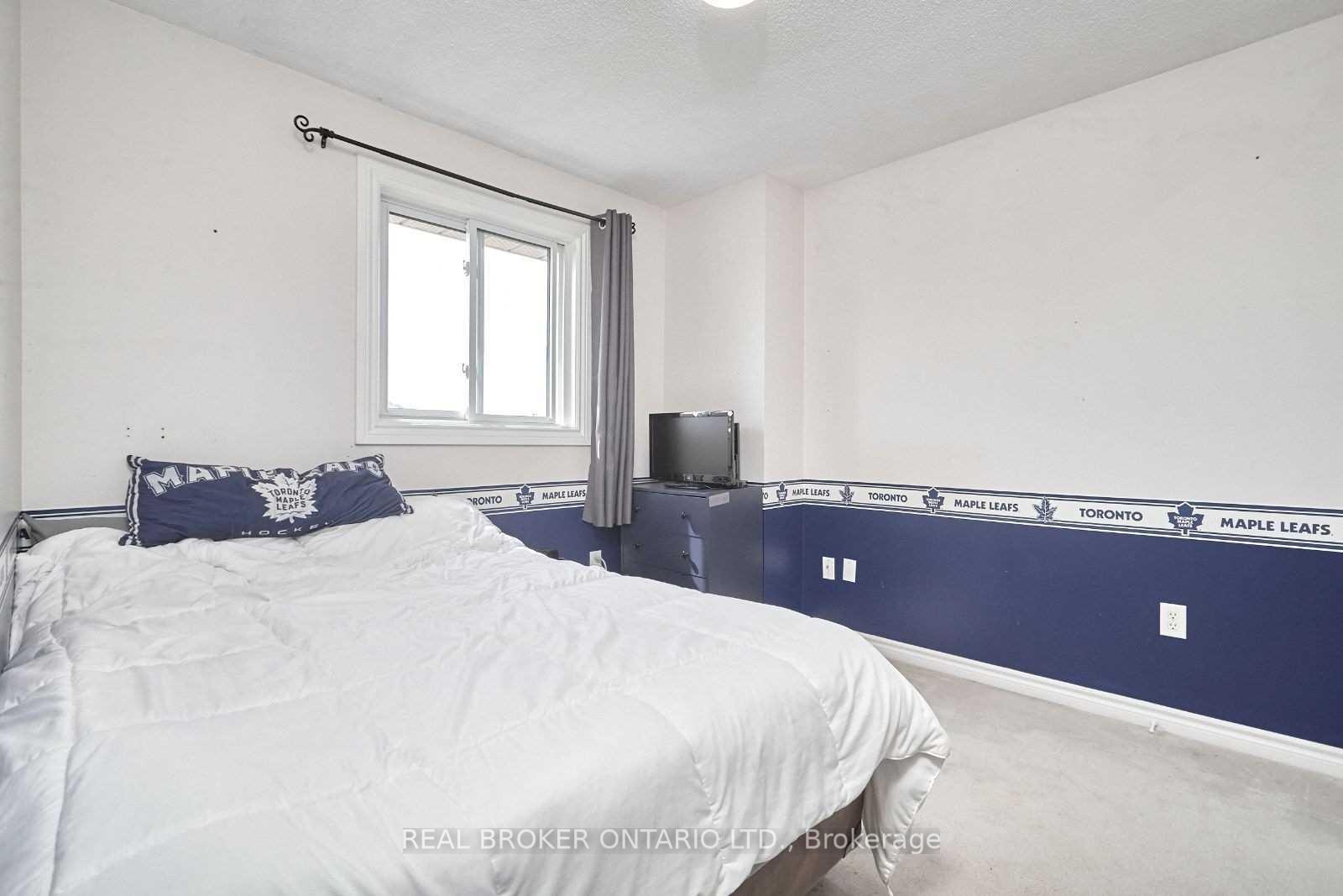 Photo 8 of 41 Darcel Crescent, Barrie, East Bayfield — HOMEH