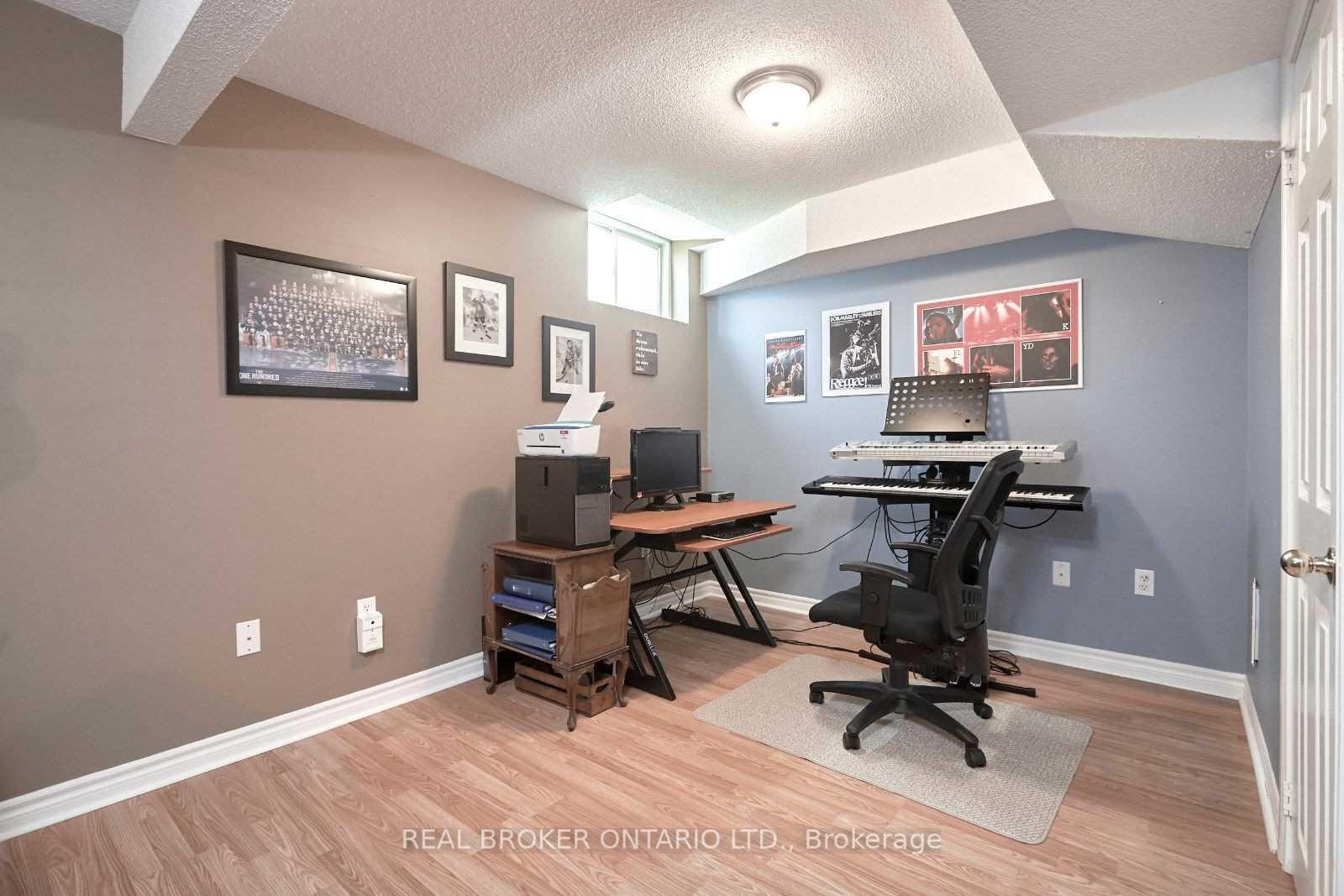 Photo 15 of 41 Darcel Crescent, Barrie, East Bayfield — HOMEH