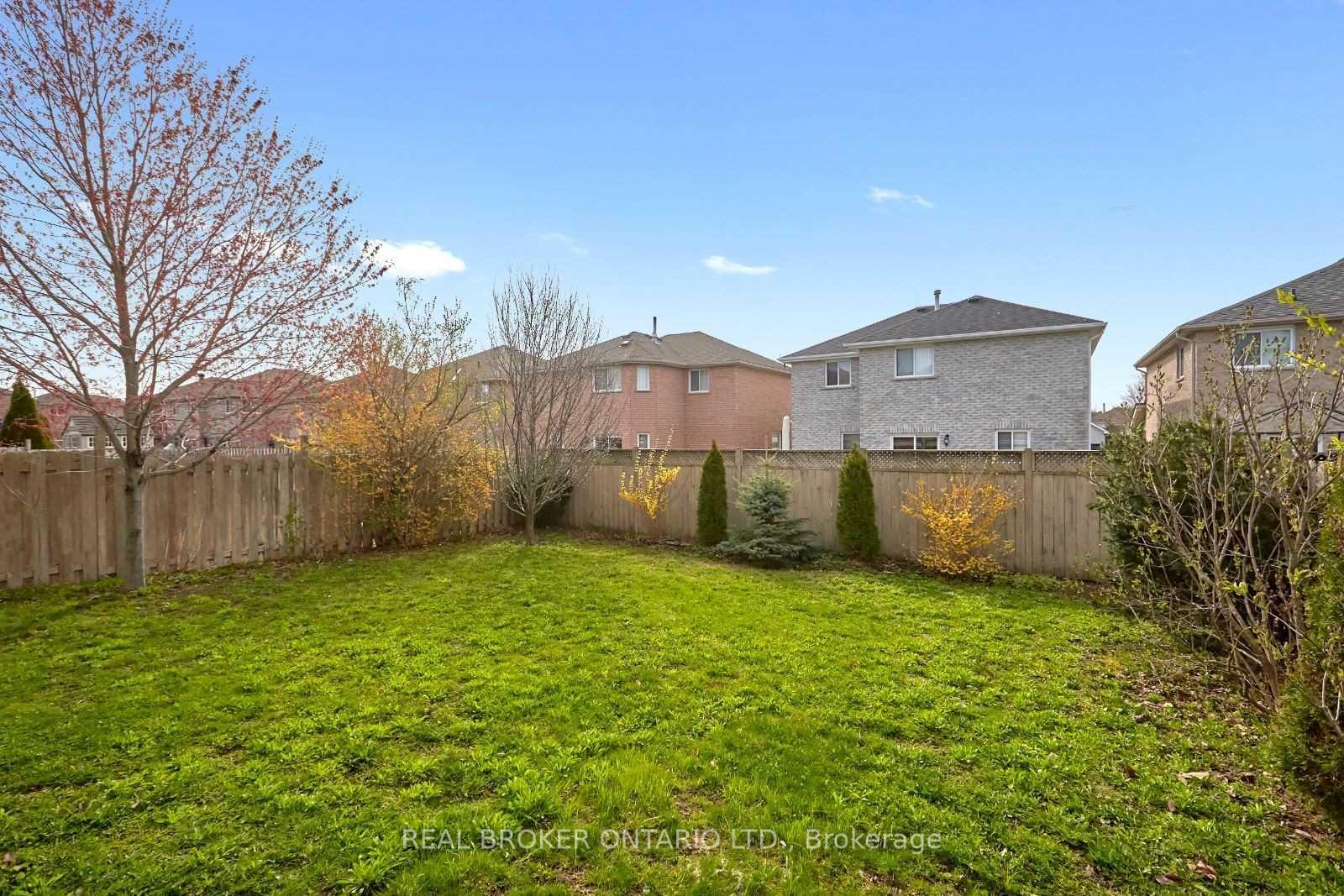 Photo 13 of 41 Darcel Crescent, Barrie, East Bayfield — HOMEH