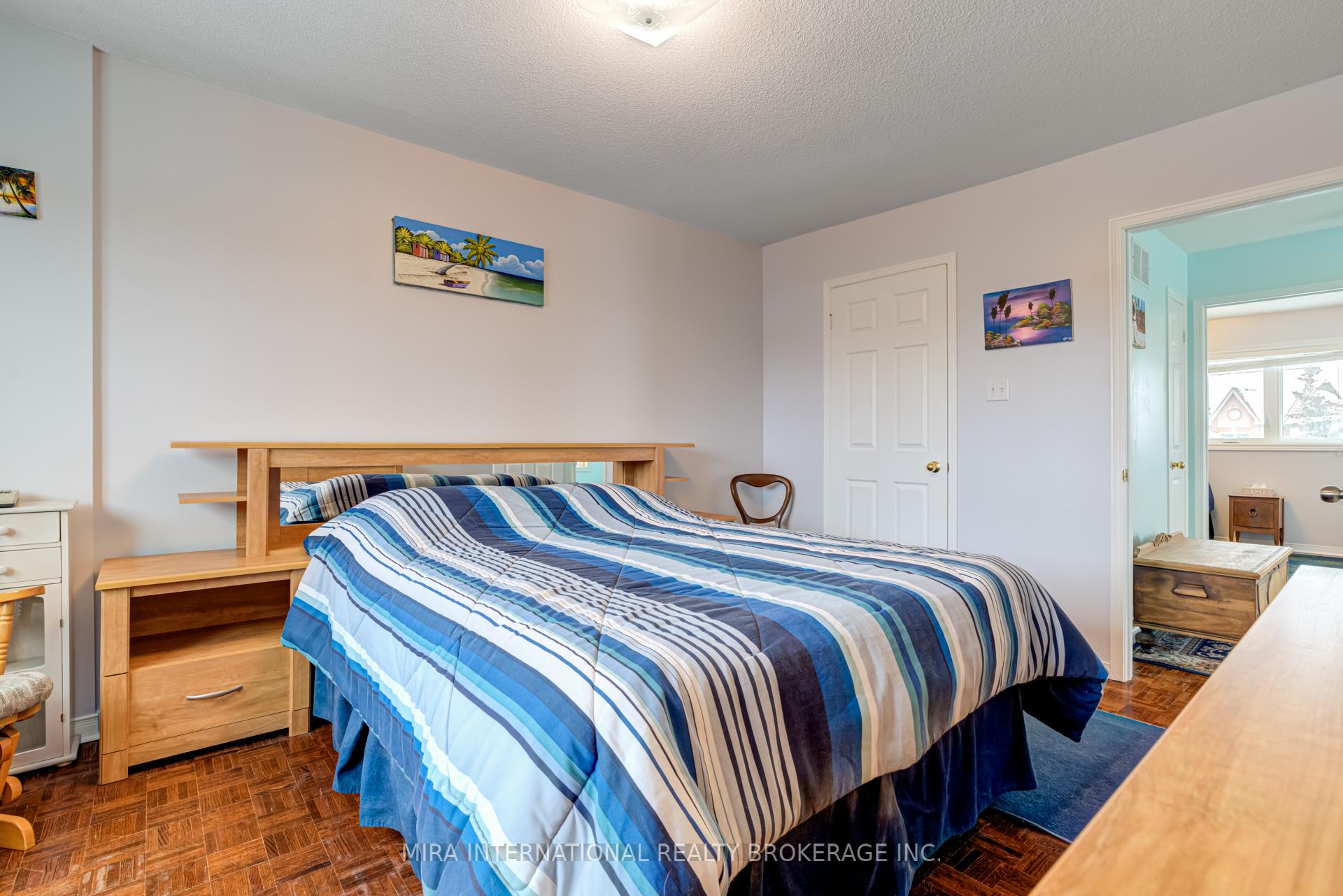 Photo 12 of 64 Roseheath Drive, Vaughan, Maple — HOMEH