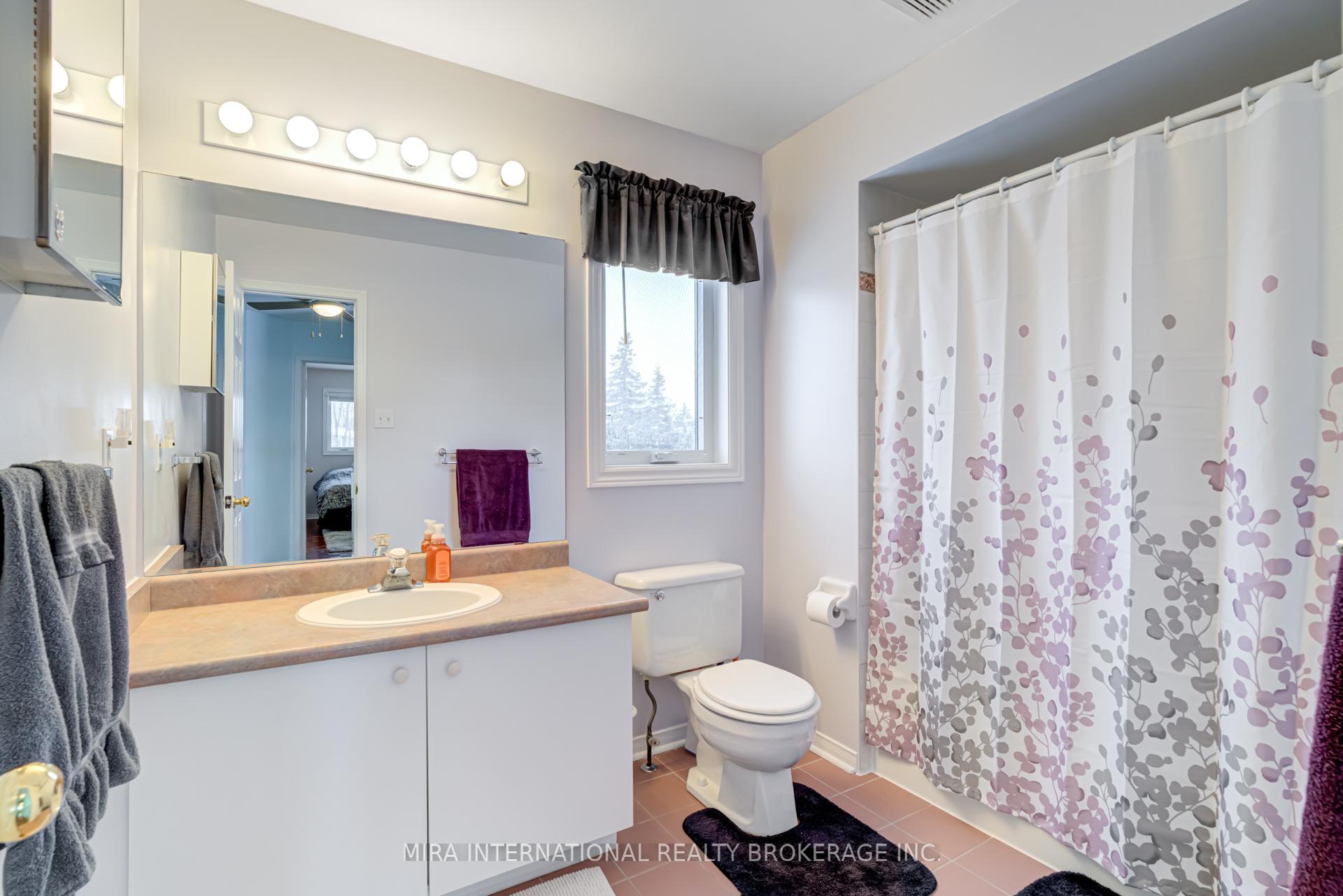 Photo 16 of 64 Roseheath Drive, Vaughan, Maple — HOMEH