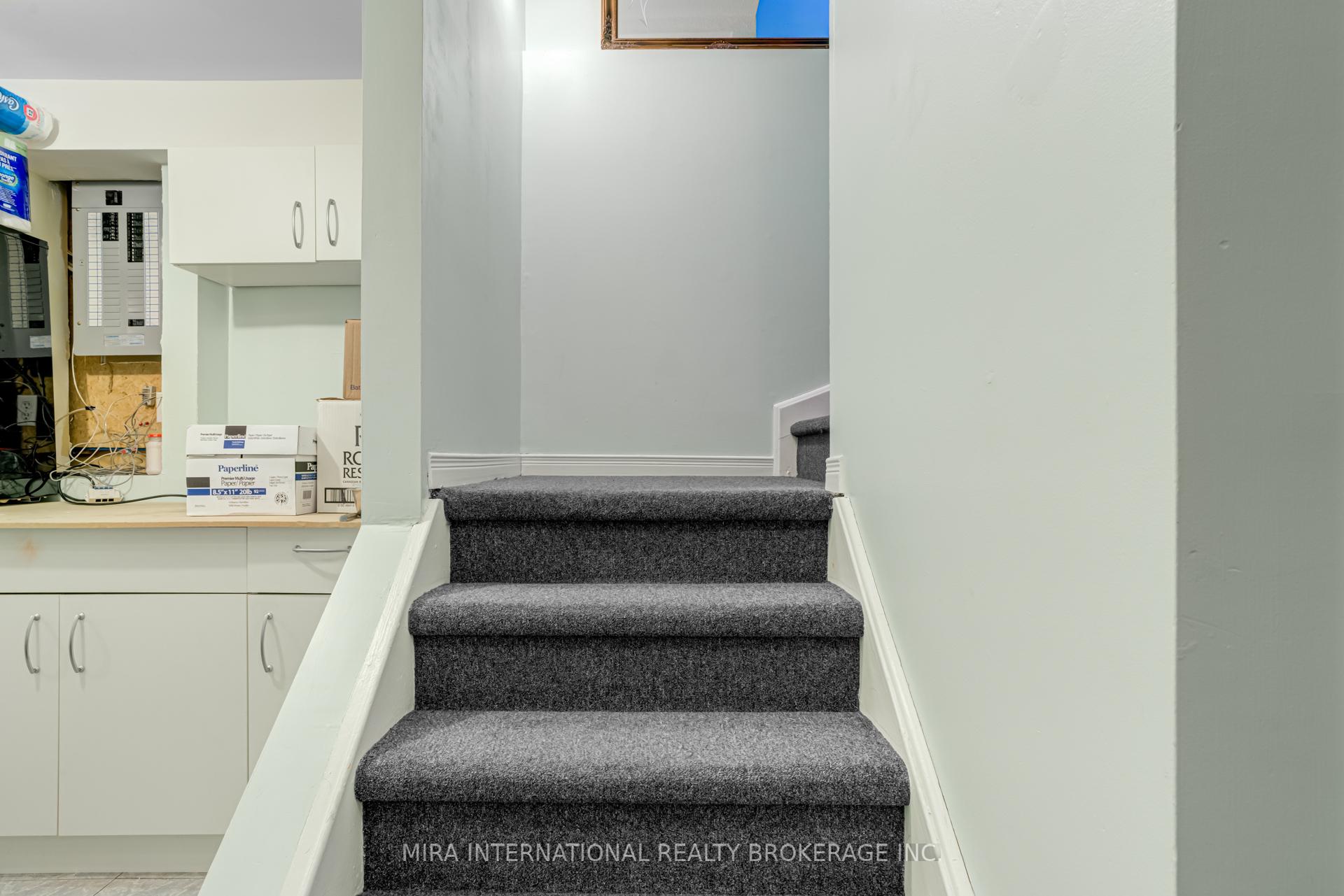 Photo 17 of 64 Roseheath Drive, Vaughan, Maple — HOMEH