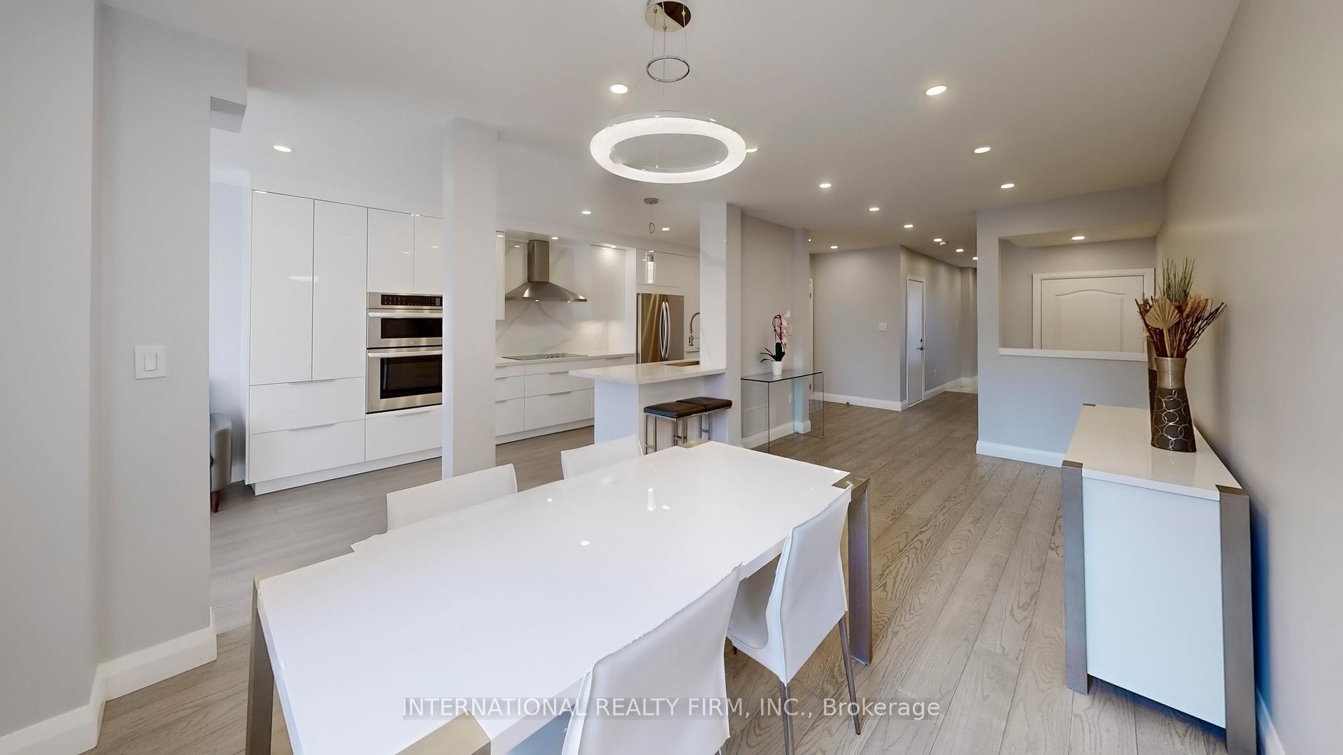 Photo 11 of 31 Haymer Drive, Vaughan, Maple — HOMEH