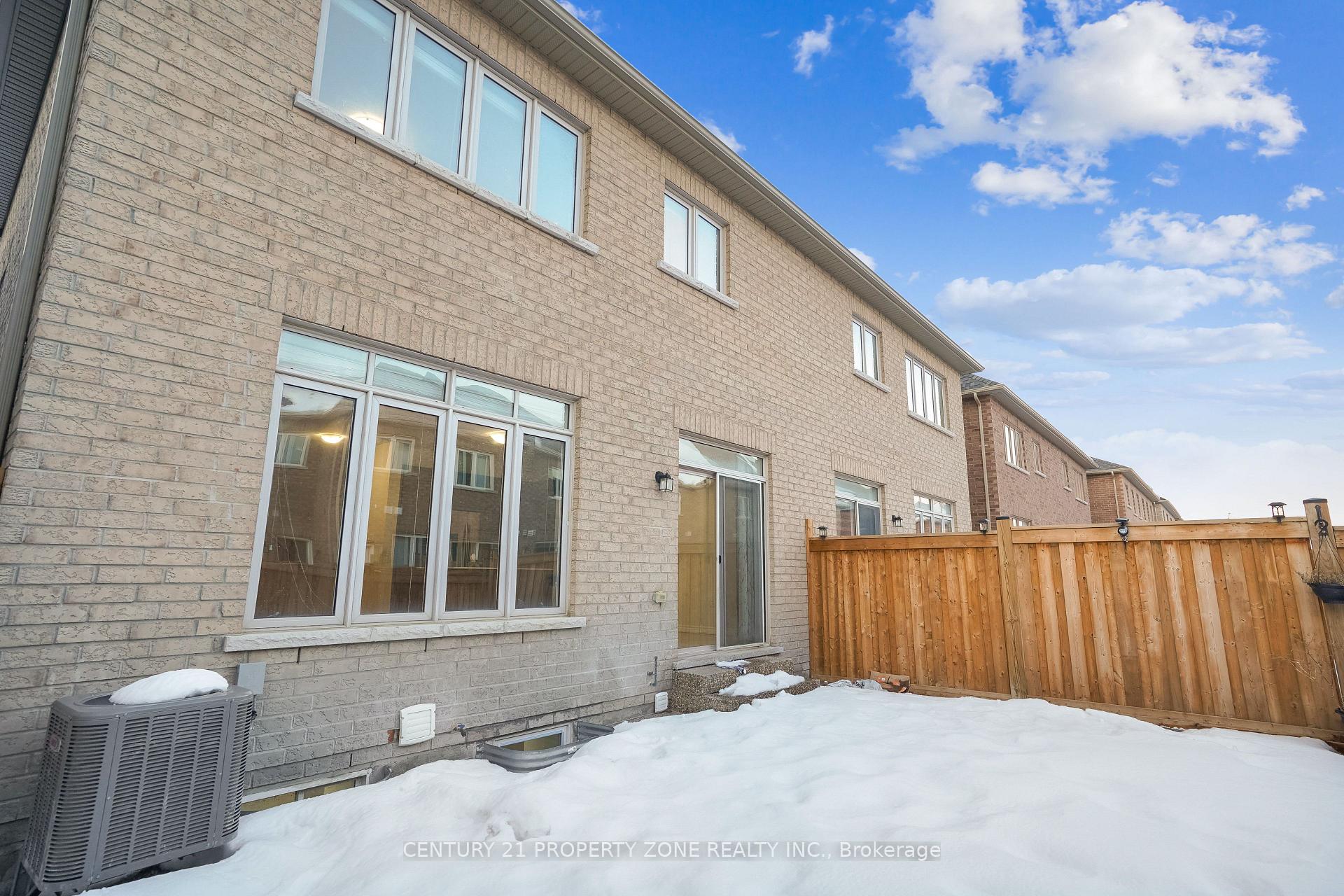 Photo 24 of Unit Upper, 38 Dolobram Trail, Brampton, Northwest Brampton — HOMEH