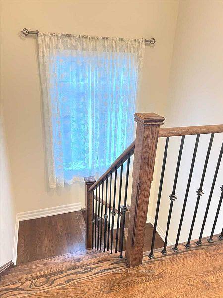 Photo 11 of 111 Hamster Crescent, Aurora, Rural Aurora — HOMEH