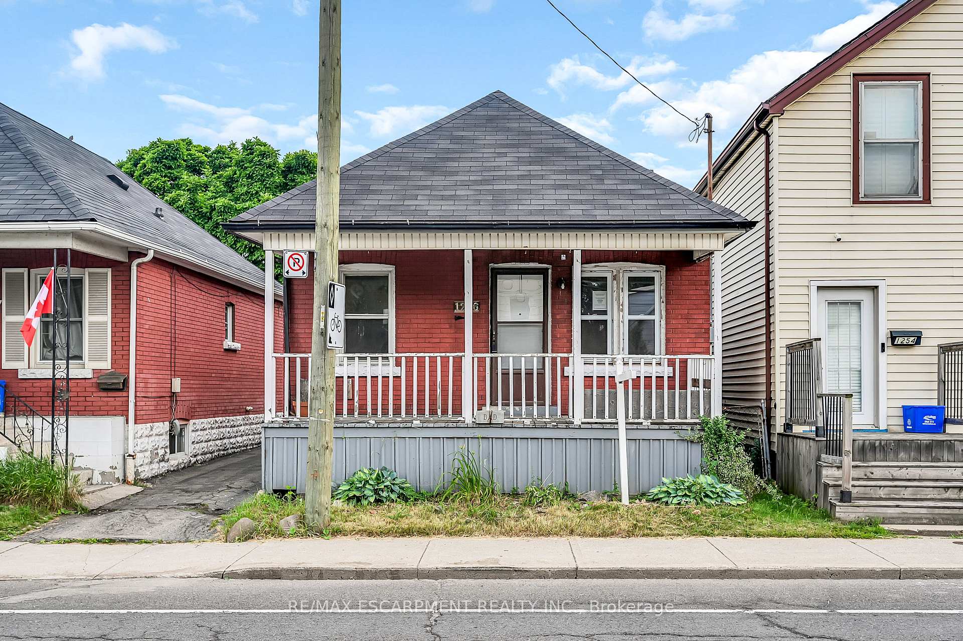 Front of 1256 Cannon Street E