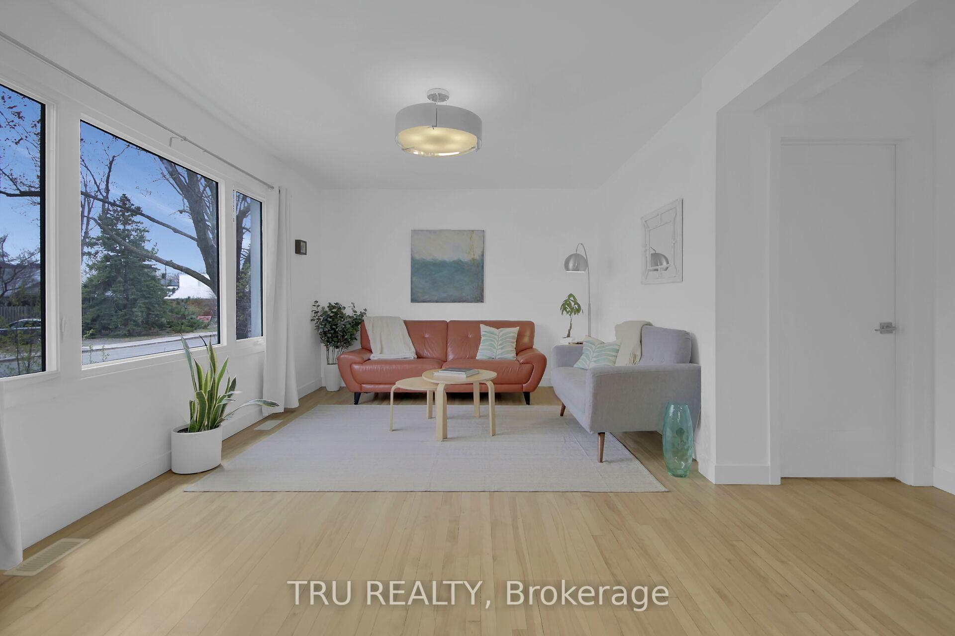 Photo 5 of 1311 Laperriere Avenue, Ottawa, Carlington — HOMEH