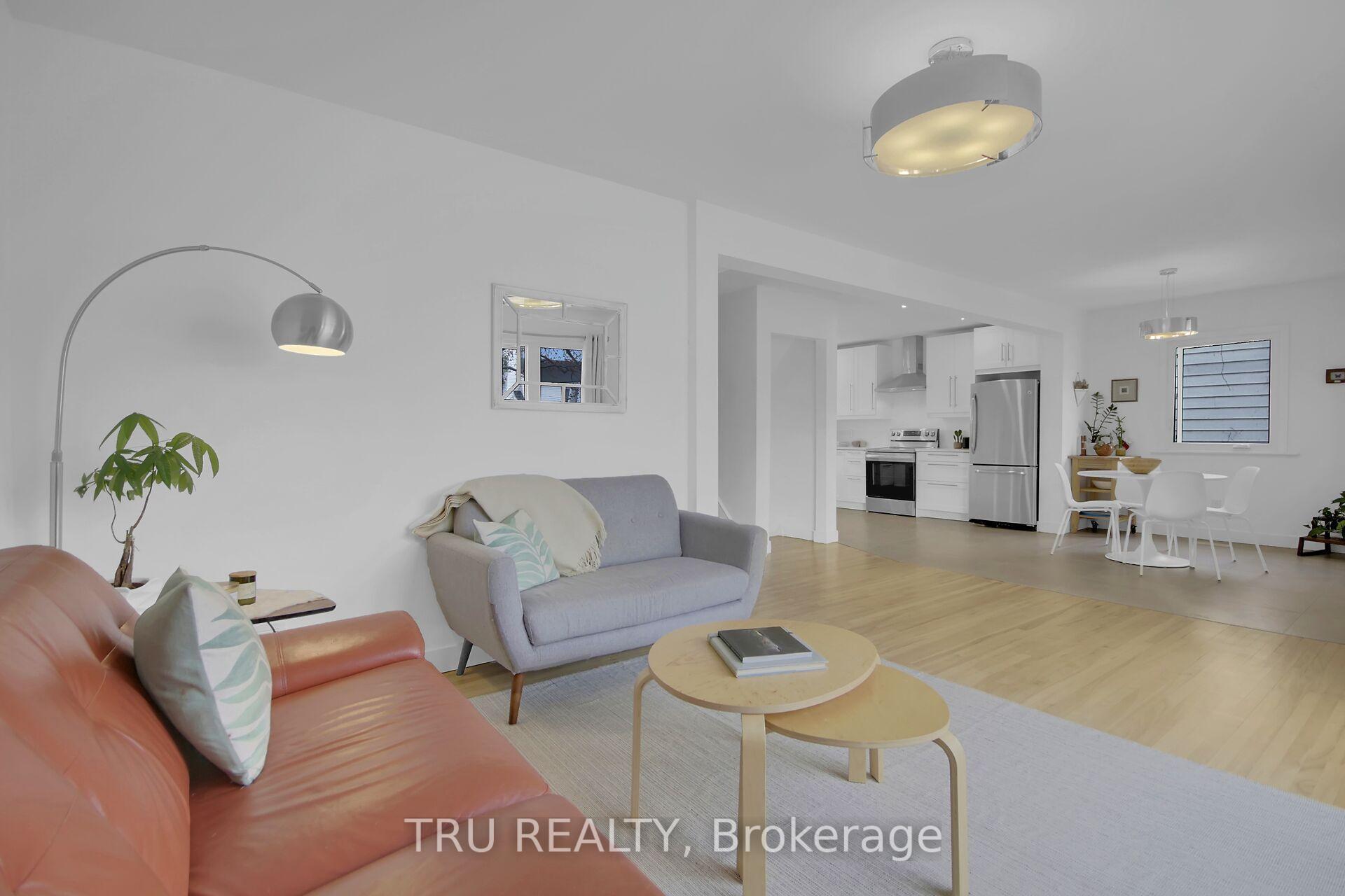 Photo 7 of 1311 Laperriere Avenue, Ottawa, Carlington — HOMEH