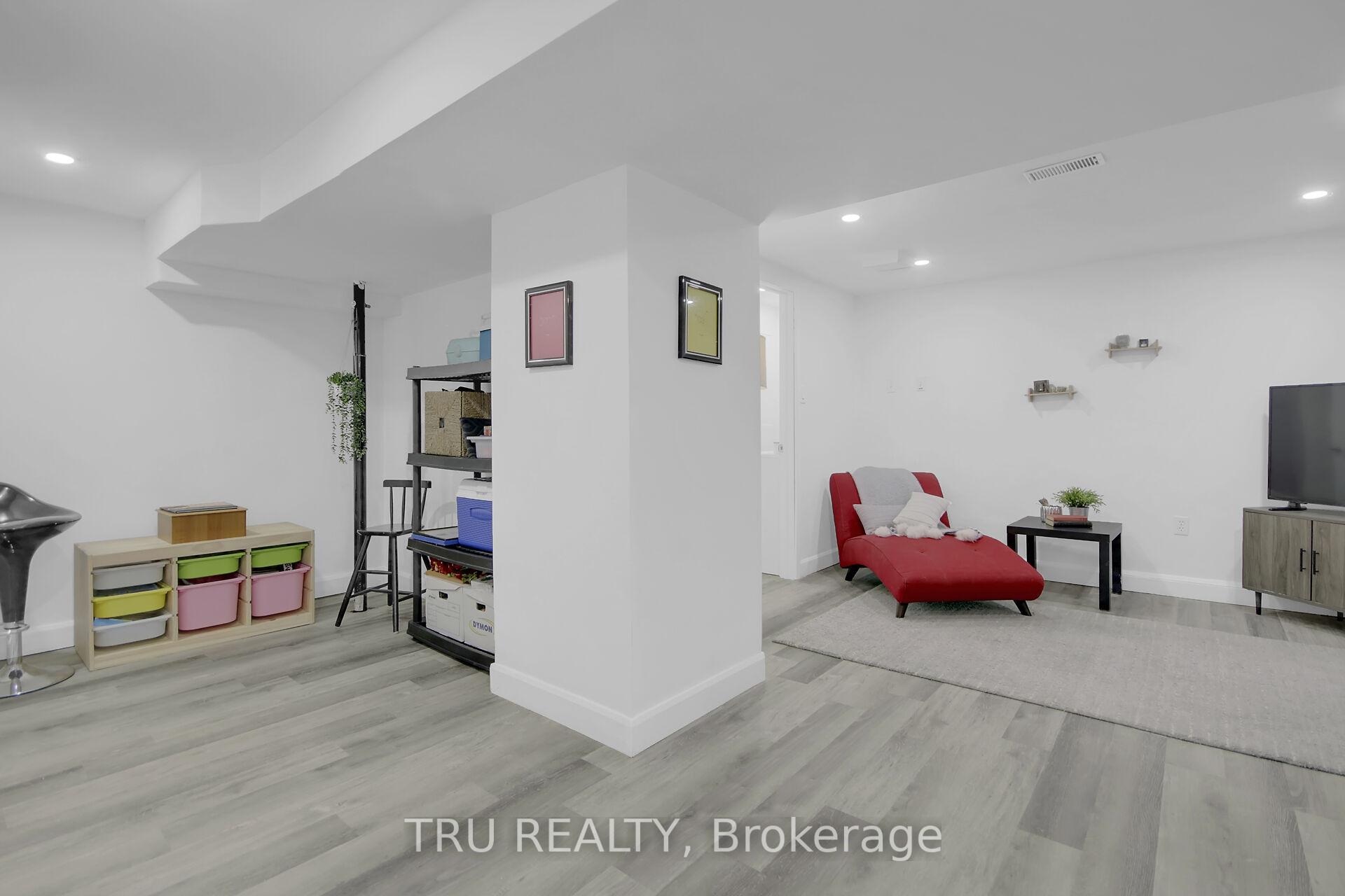 Photo 37 of 1311 Laperriere Avenue, Ottawa, Carlington — HOMEH