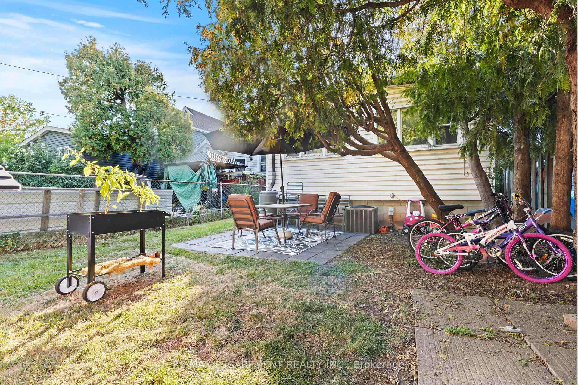 Photo 30 of 30 Frederick Avenue, Hamilton, Crown Point — HOMEH