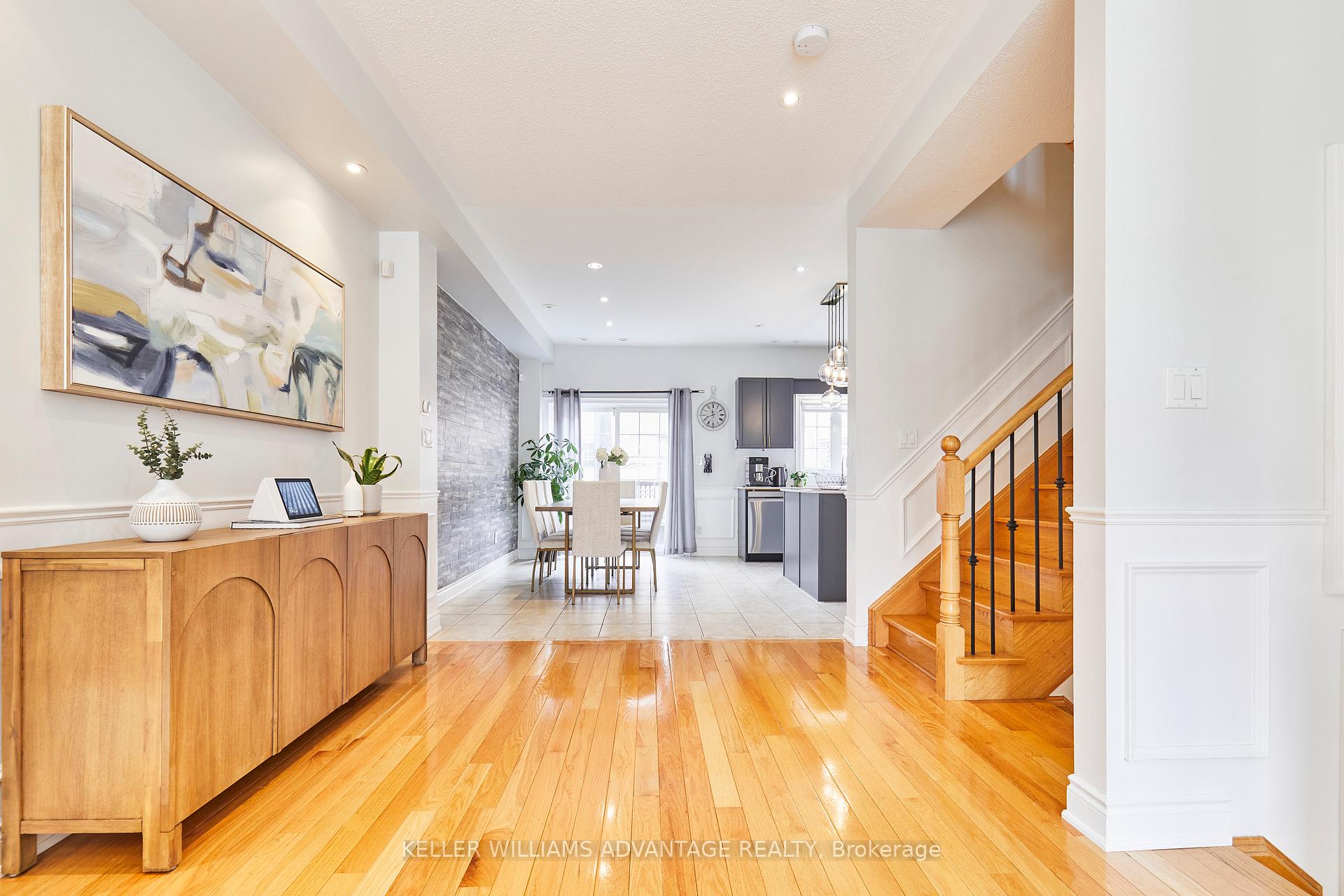 Photo 3 of 16 Isaac Devins Avenue, Vaughan, East Woodbridge — HOMEH