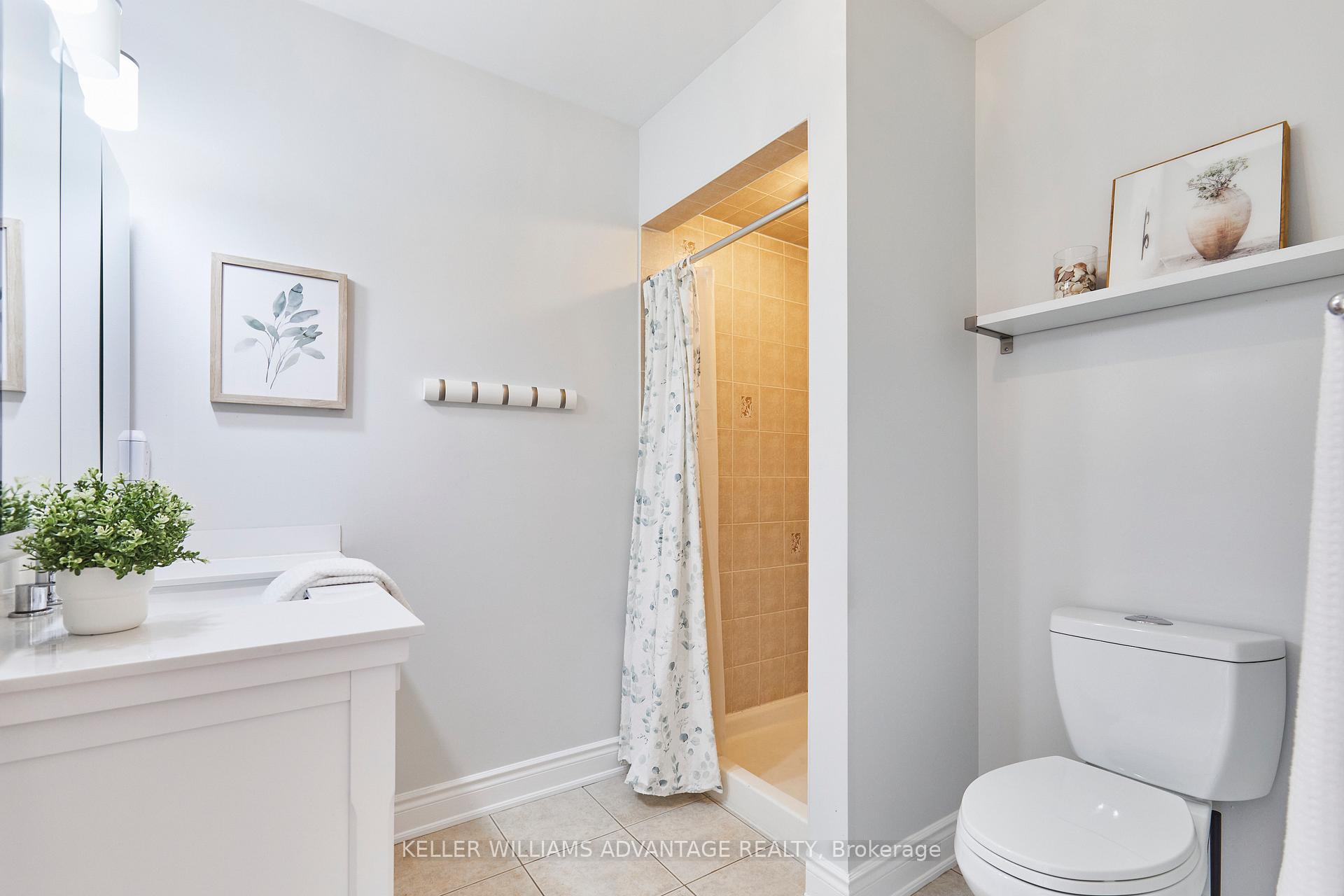 Photo 20 of 16 Isaac Devins Avenue, Vaughan, East Woodbridge — HOMEH