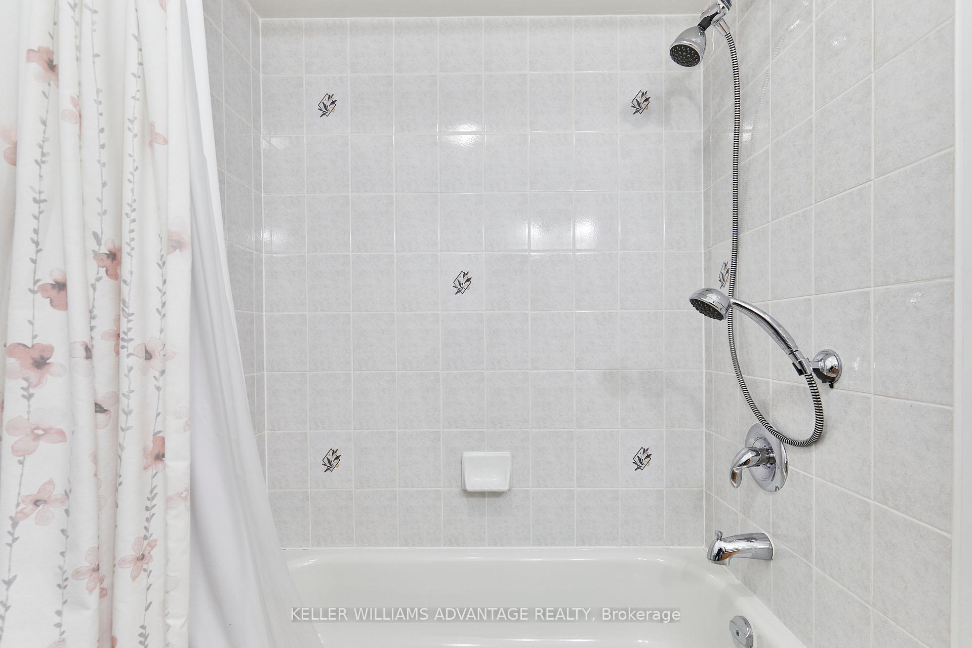 Photo 25 of 16 Isaac Devins Avenue, Vaughan, East Woodbridge — HOMEH