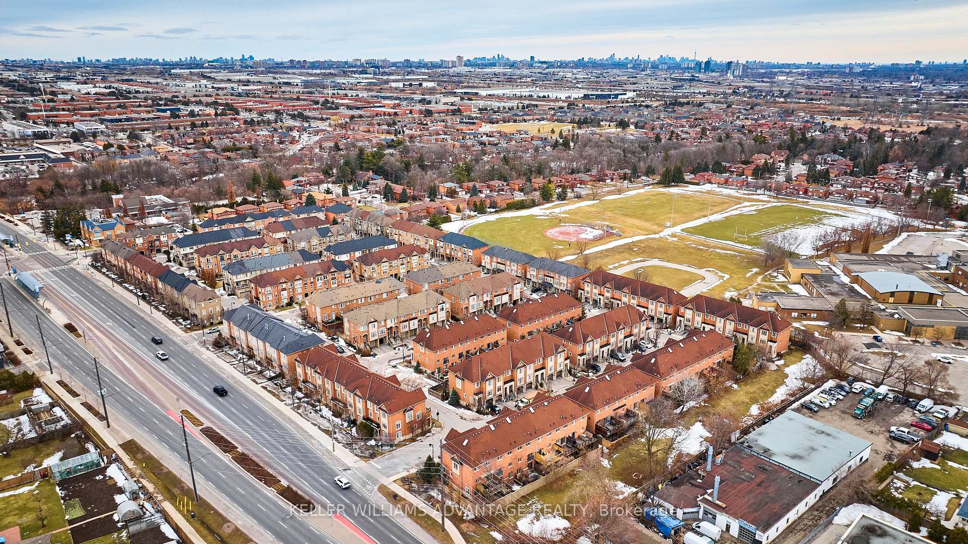 Photo 40 of 16 Isaac Devins Avenue, Vaughan, East Woodbridge — HOMEH