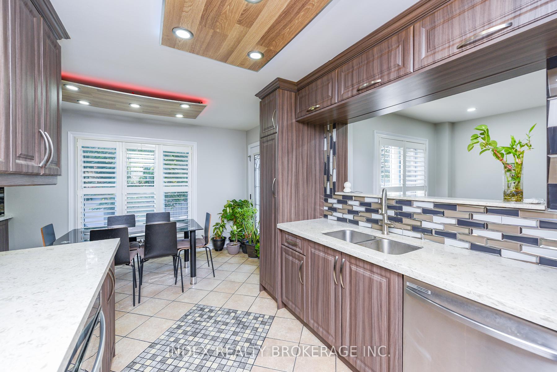 Photo 17 of 81 Mullis Crescent, Brampton, Fletcher's West — HOMEH