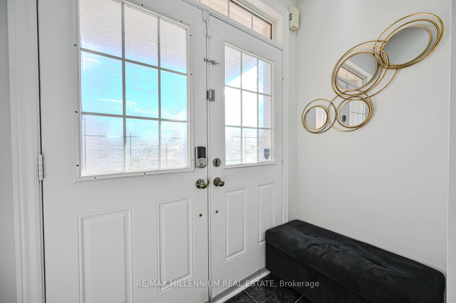 Photo 3 of 56 Attview Crescent, Brampton, Bram East — HOMEH