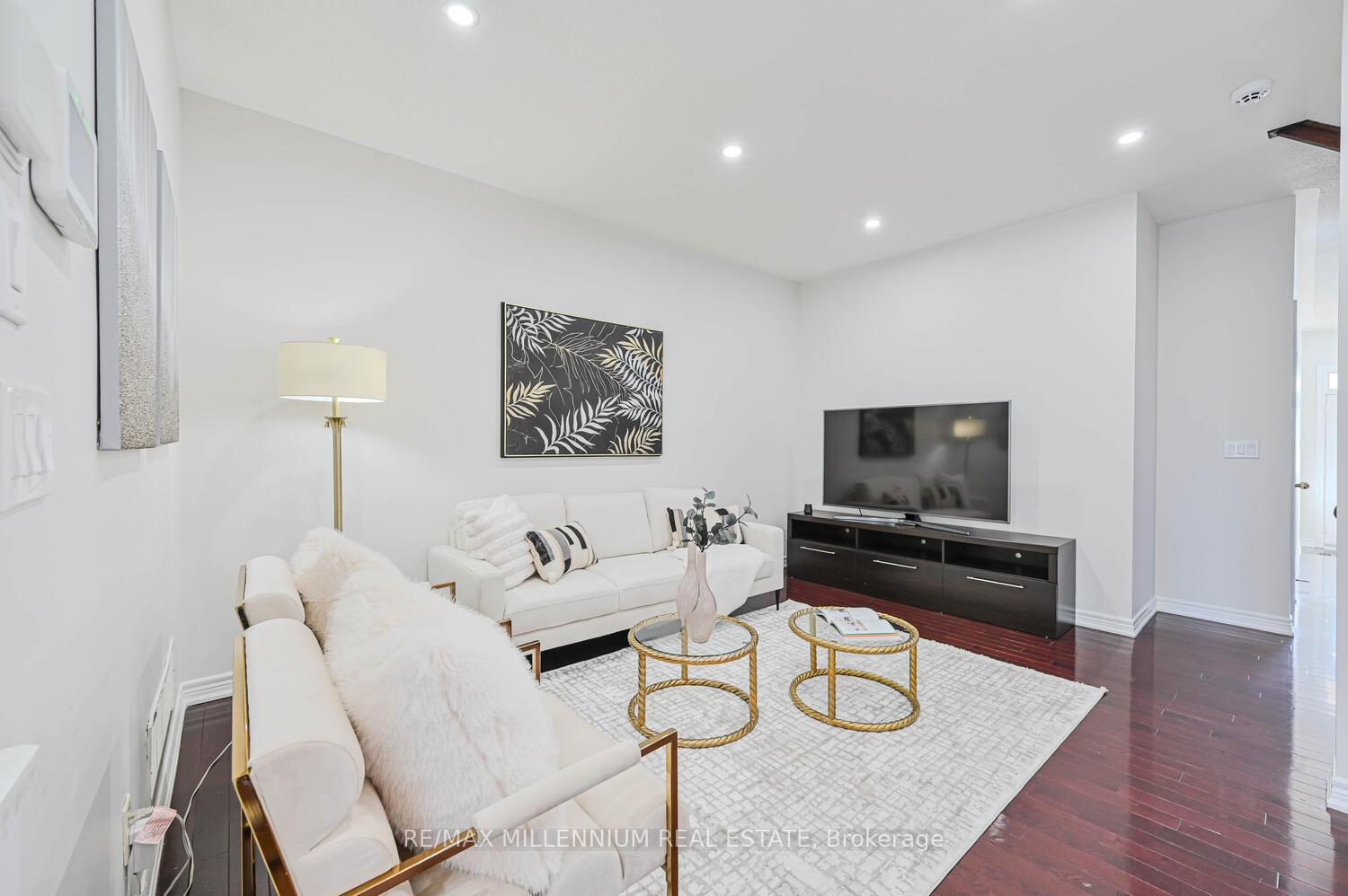 Photo 8 of 56 Attview Crescent, Brampton, Bram East — HOMEH