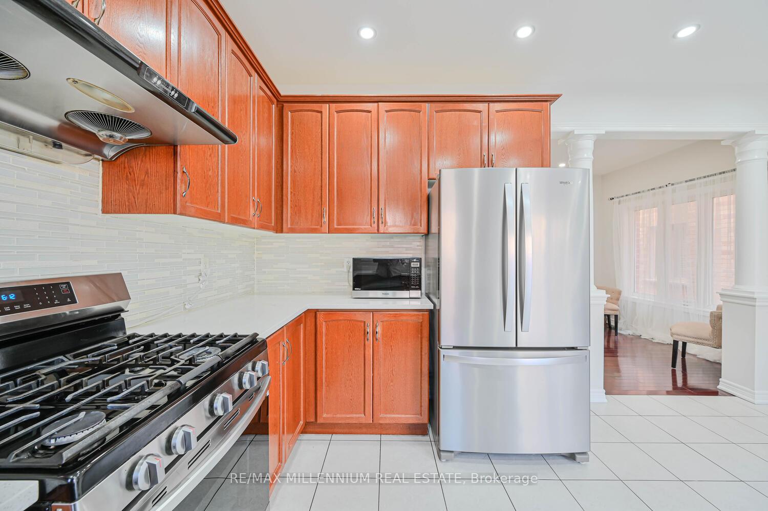Photo 13 of 56 Attview Crescent, Brampton, Bram East — HOMEH