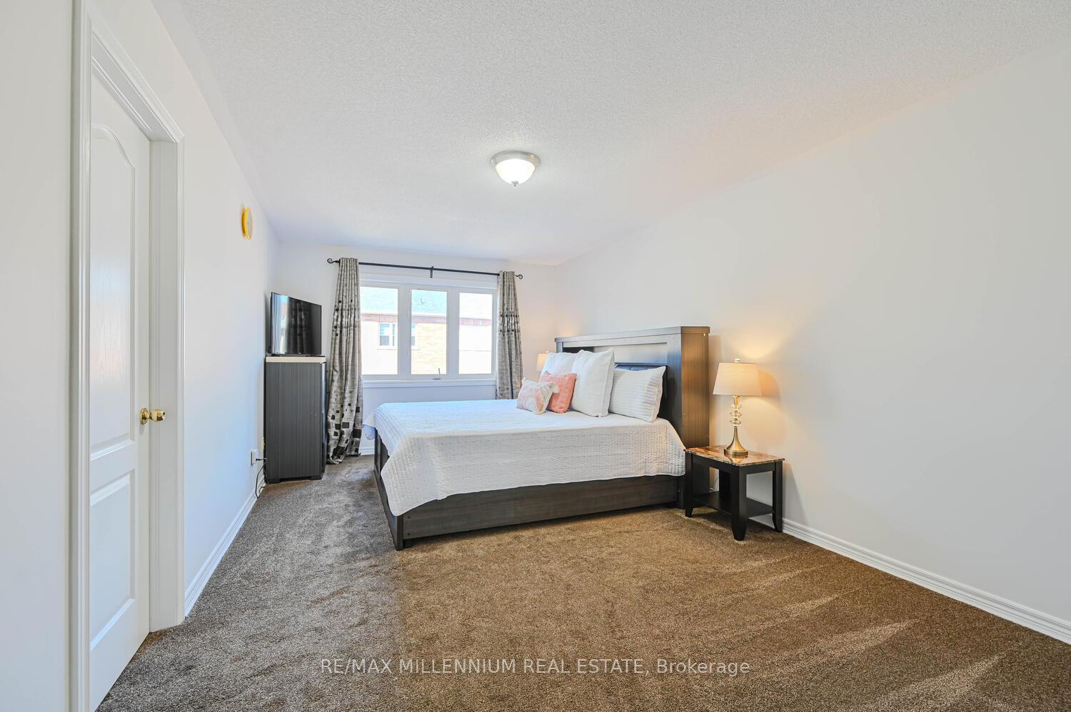 Photo 17 of 56 Attview Crescent, Brampton, Bram East — HOMEH