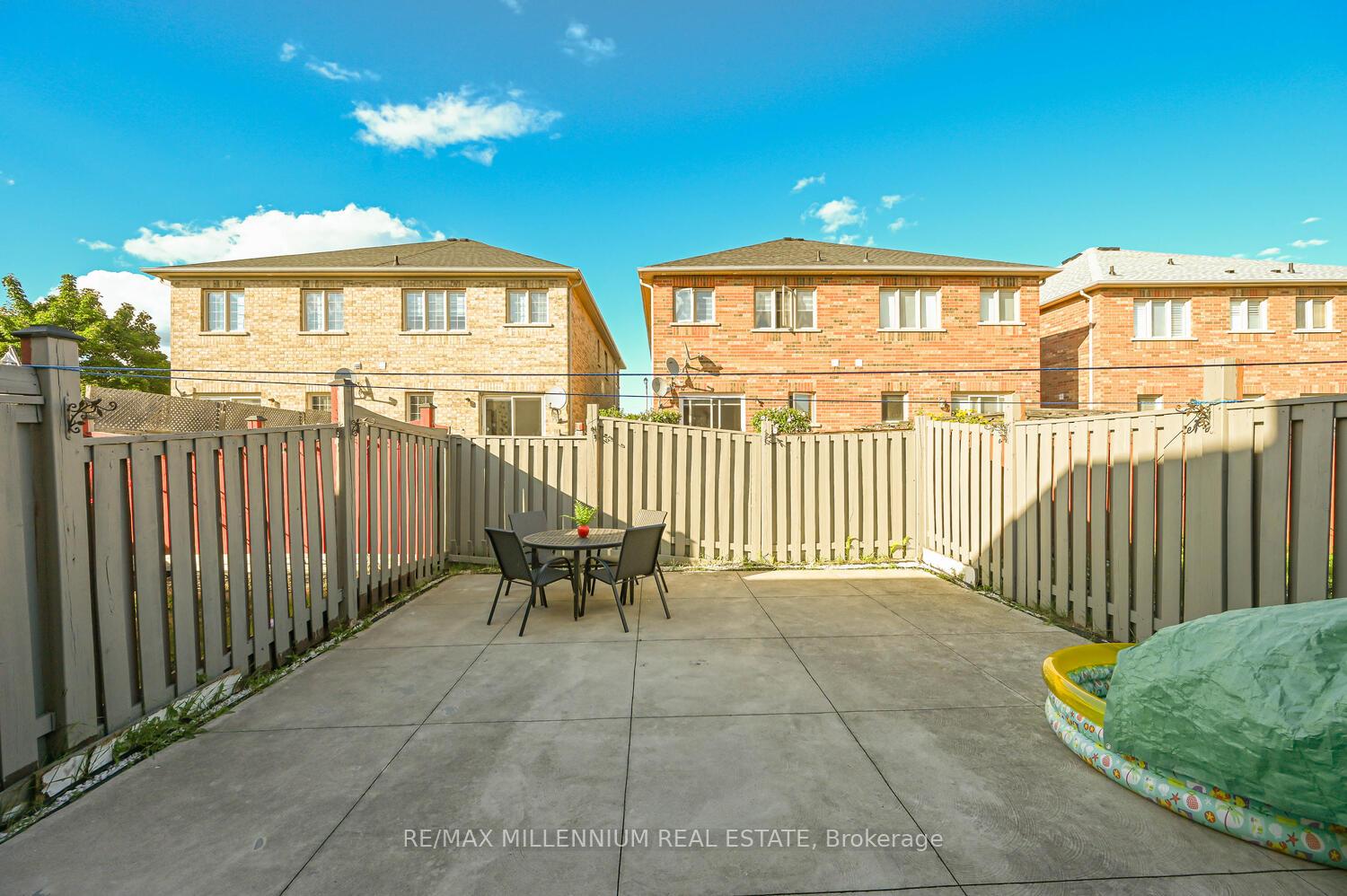 Photo 39 of 56 Attview Crescent, Brampton, Bram East — HOMEH