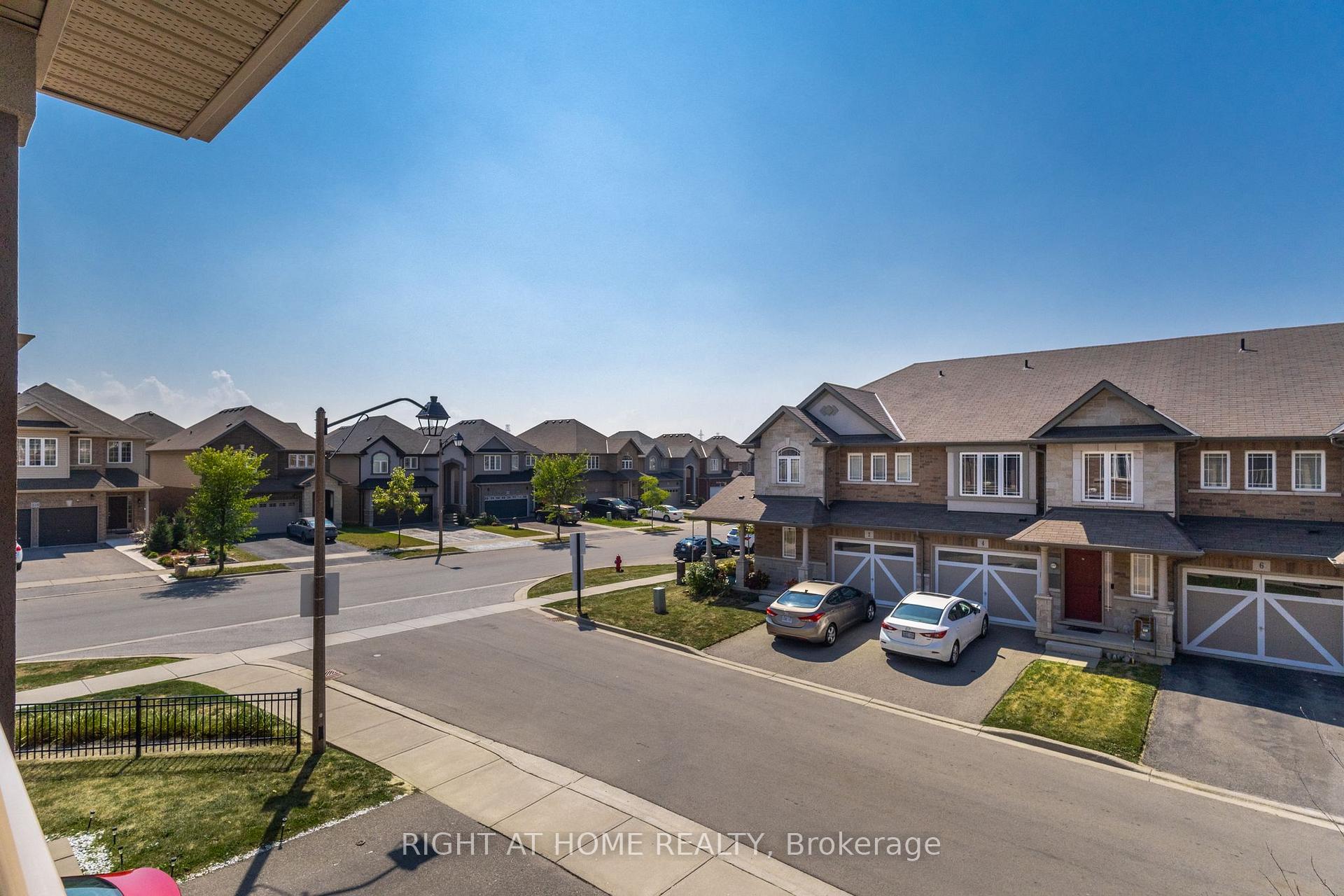 Photo 29 of 3 Bloom Crescent, Hamilton, Stoney Creek Mountain — HOMEH