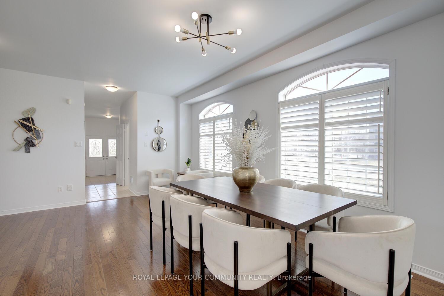 Photo 10 of 2 Catalpa Crescent, Vaughan, Patterson — HOMEH
