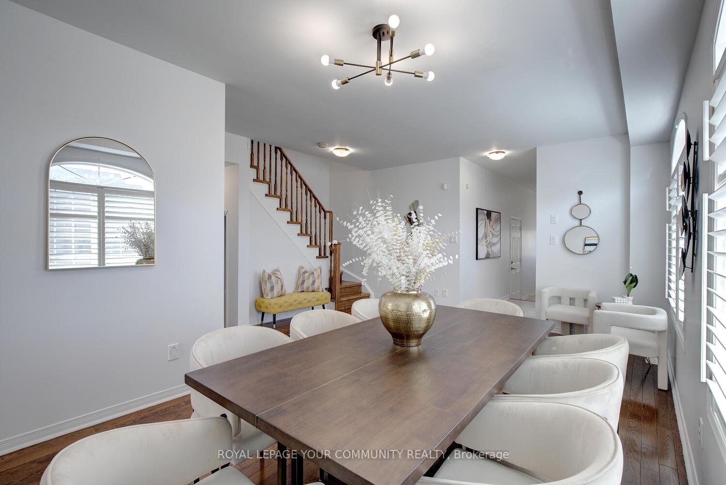 Photo 11 of 2 Catalpa Crescent, Vaughan, Patterson — HOMEH
