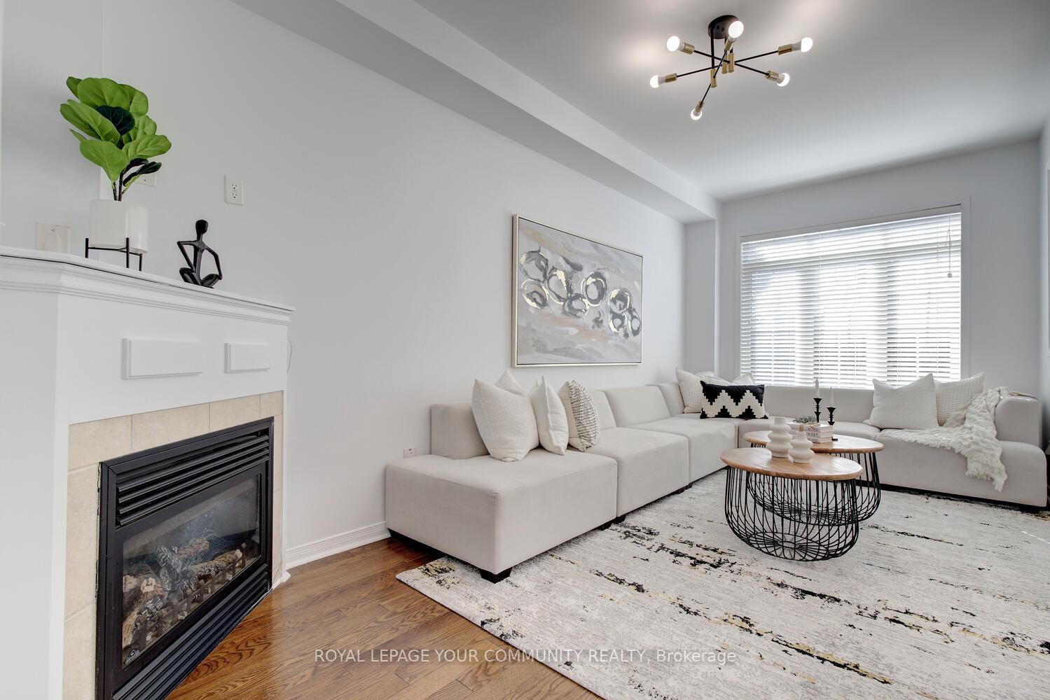 Photo 13 of 2 Catalpa Crescent, Vaughan, Patterson — HOMEH