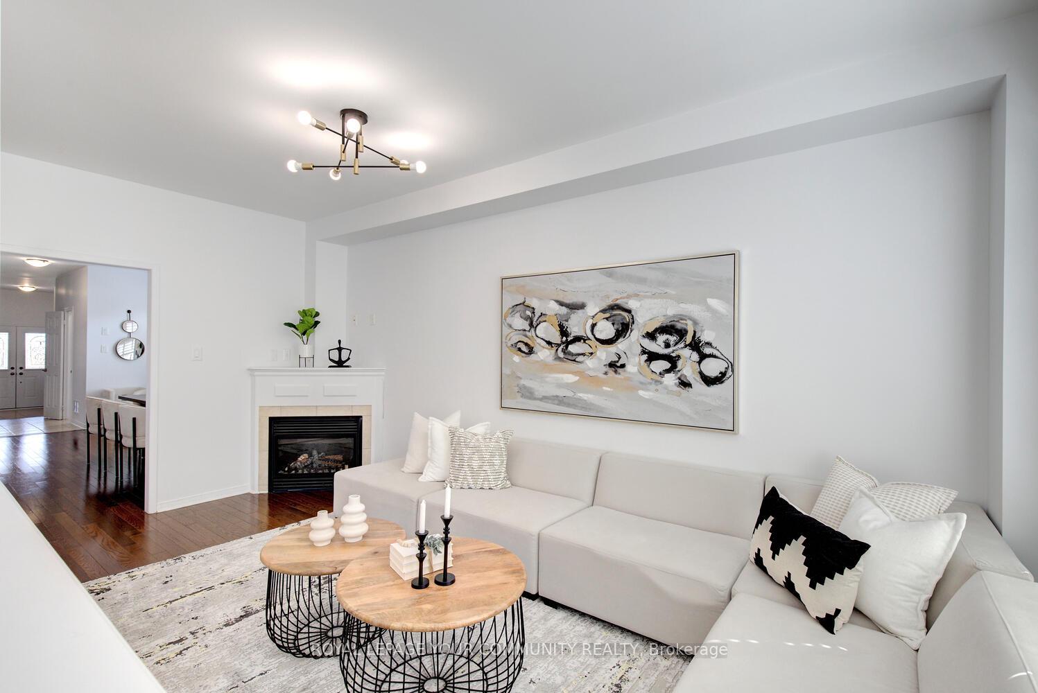Photo 17 of 2 Catalpa Crescent, Vaughan, Patterson — HOMEH