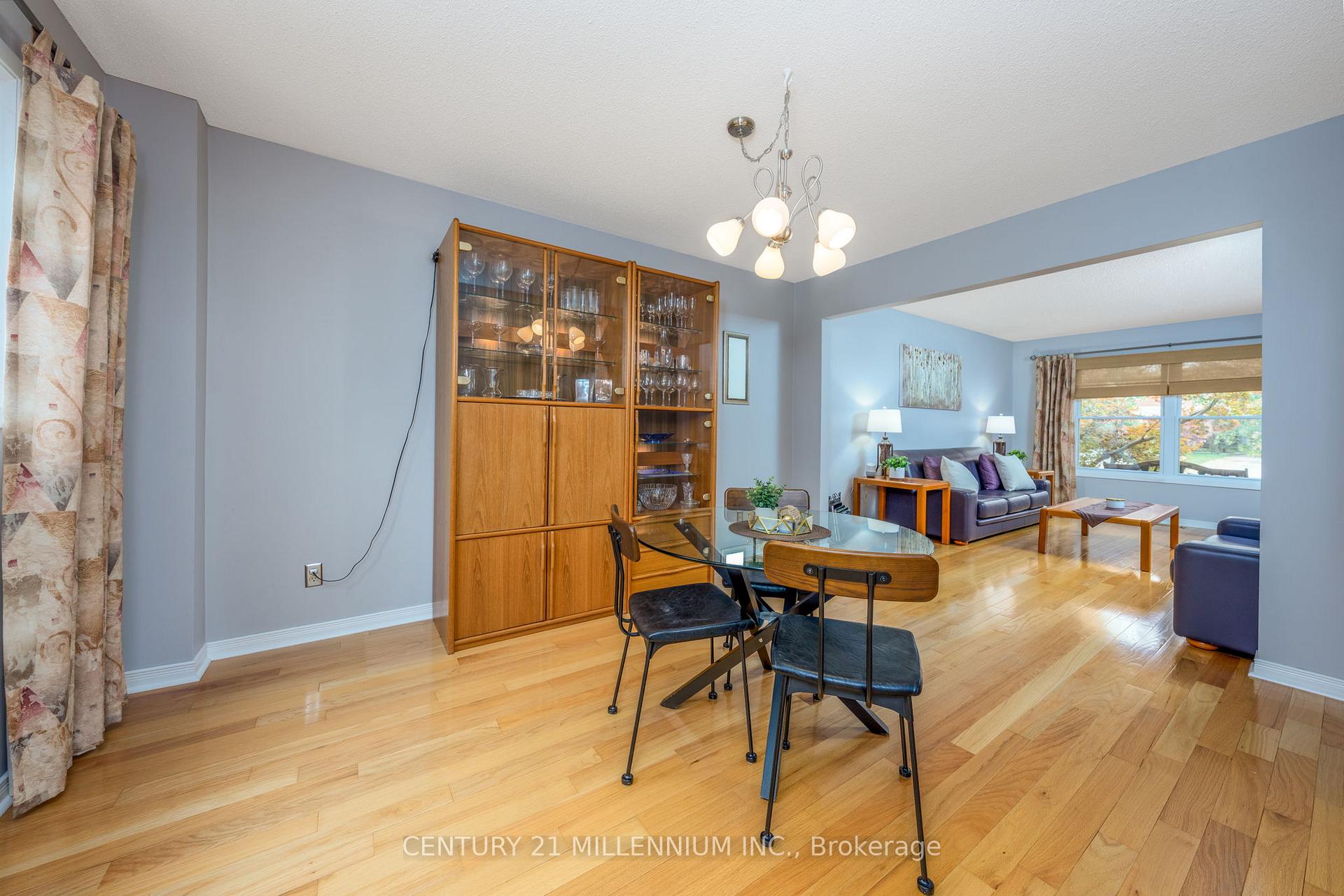 Photo 11 of 116 Wexford Road, Brampton, Heart Lake West — HOMEH